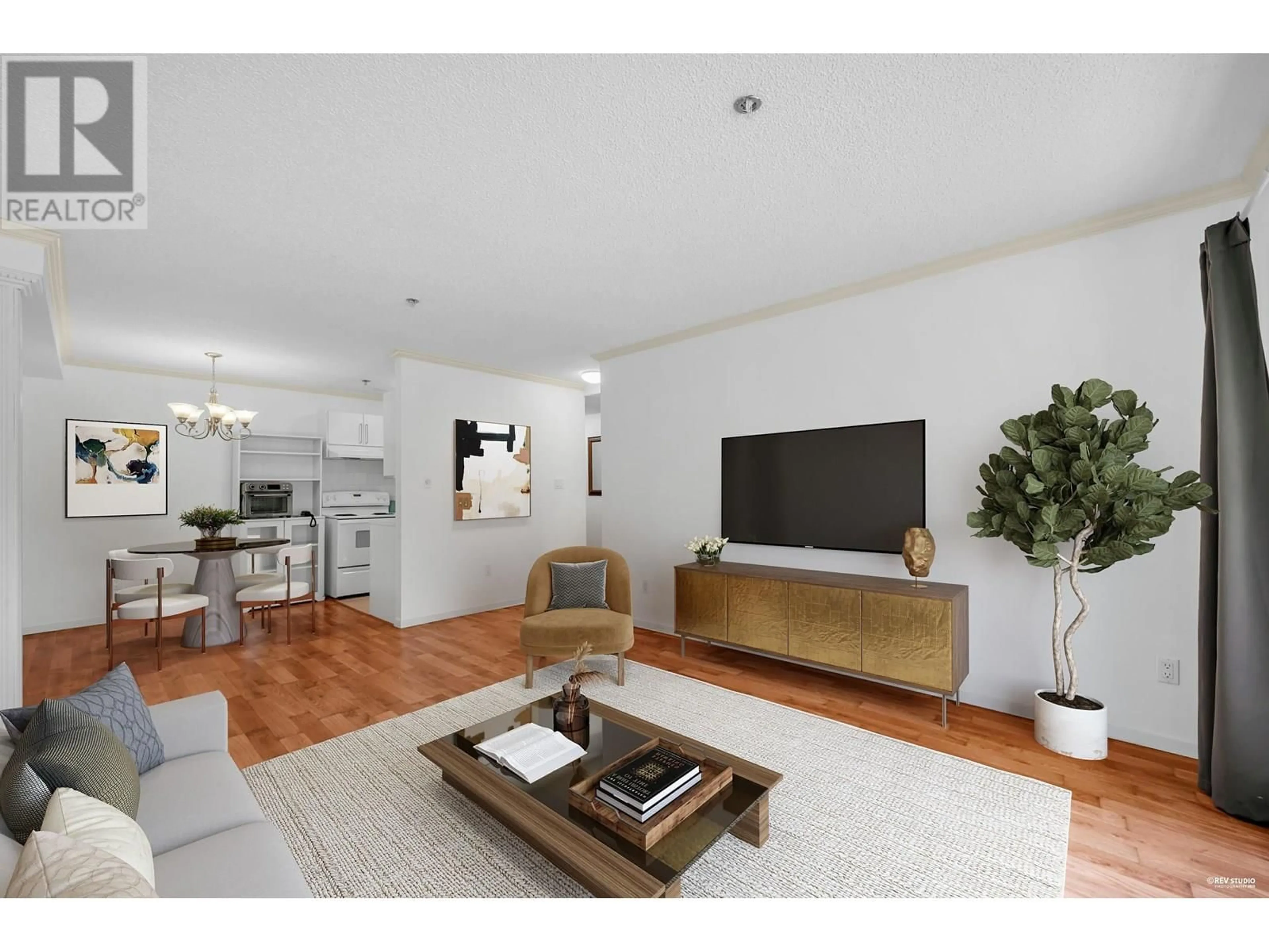 Living room with furniture, wood/laminate floor for 309 - 715 ROYAL AVENUE, New Westminster British Columbia V3M5X4