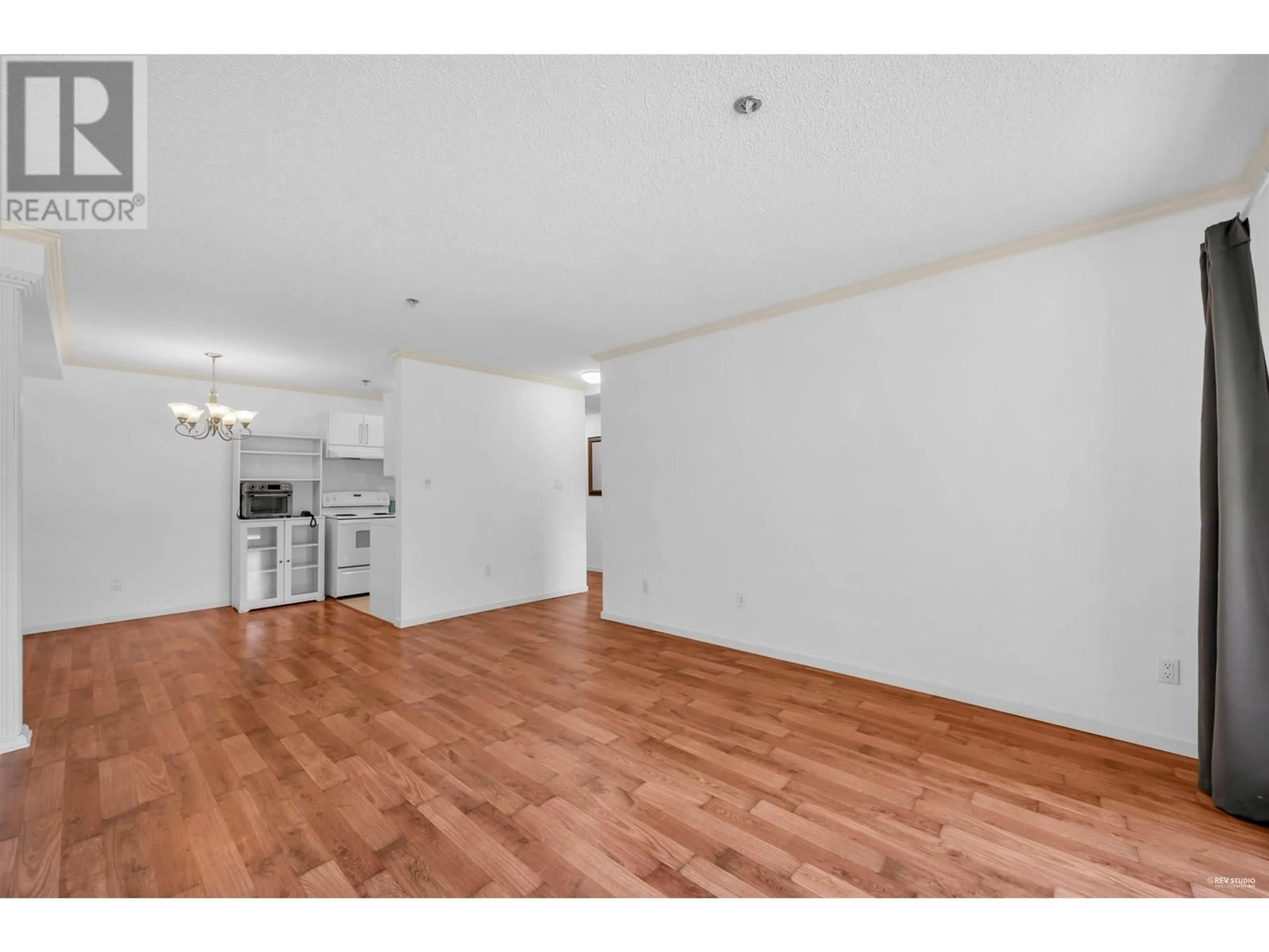 A pic of a room for 309 - 715 ROYAL AVENUE, New Westminster British Columbia V3M5X4