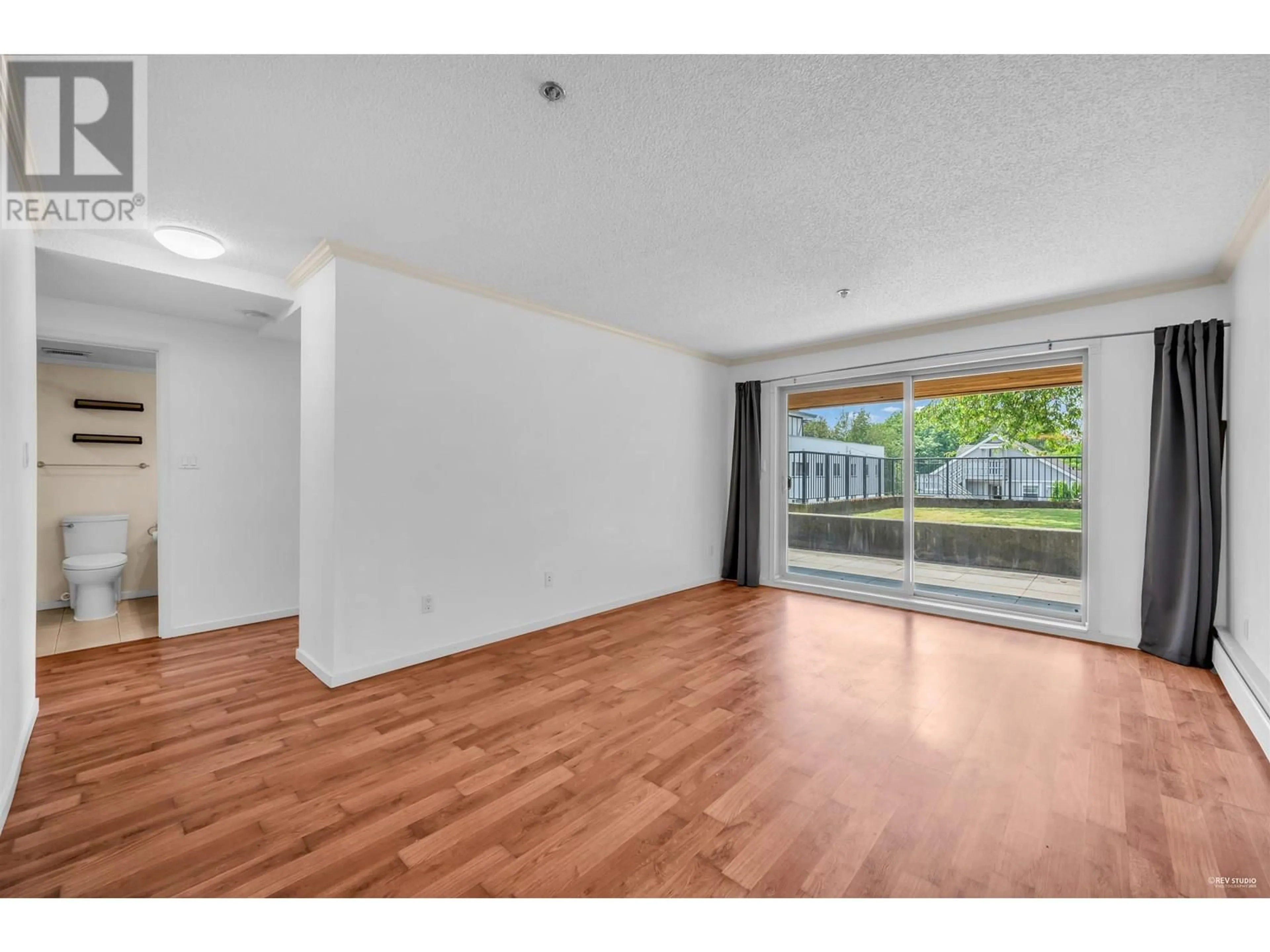 A pic of a room for 309 - 715 ROYAL AVENUE, New Westminster British Columbia V3M5X4