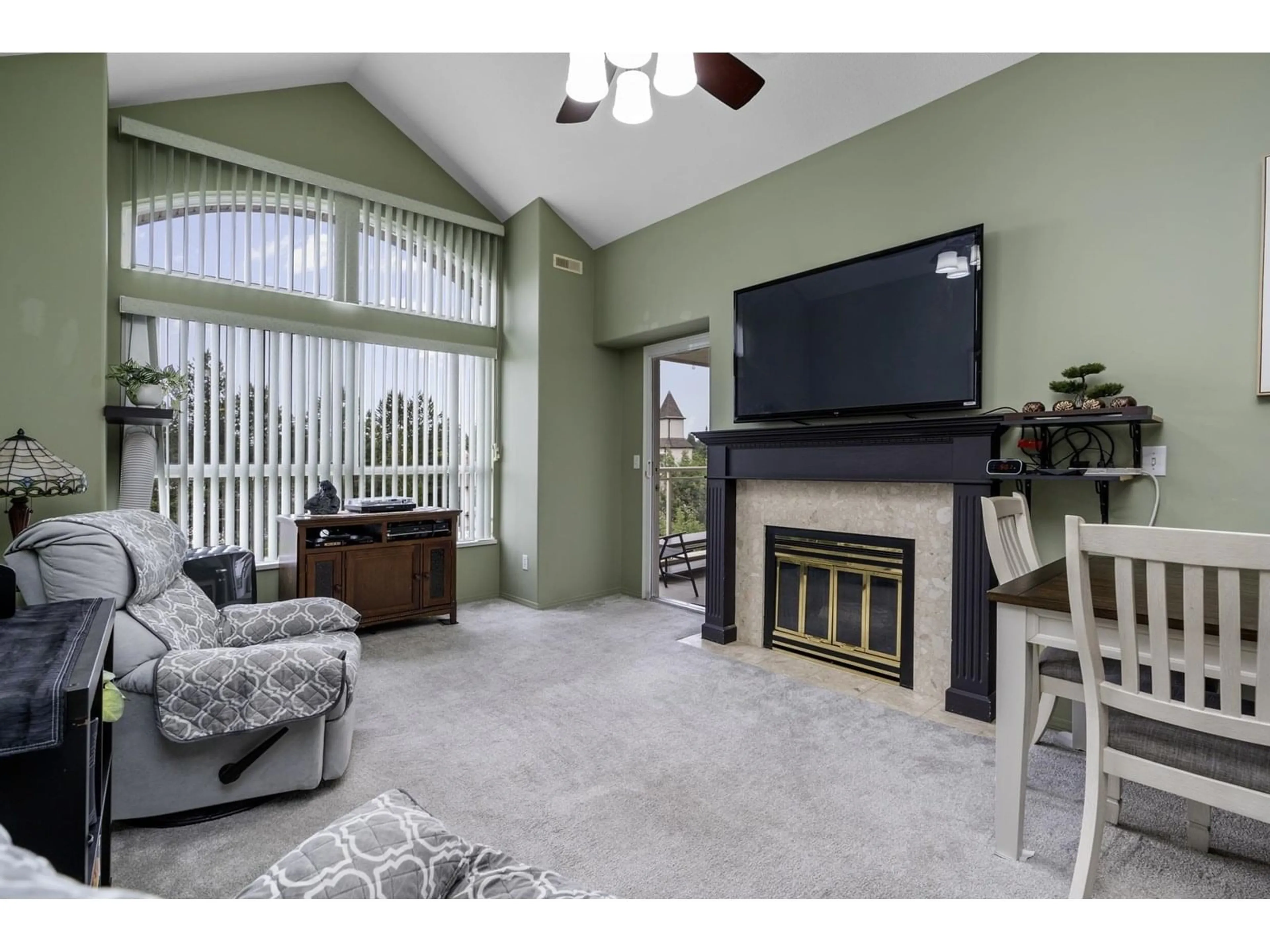 Living room with furniture, unknown for 308 - 20381 96, Langley British Columbia V1M2L1