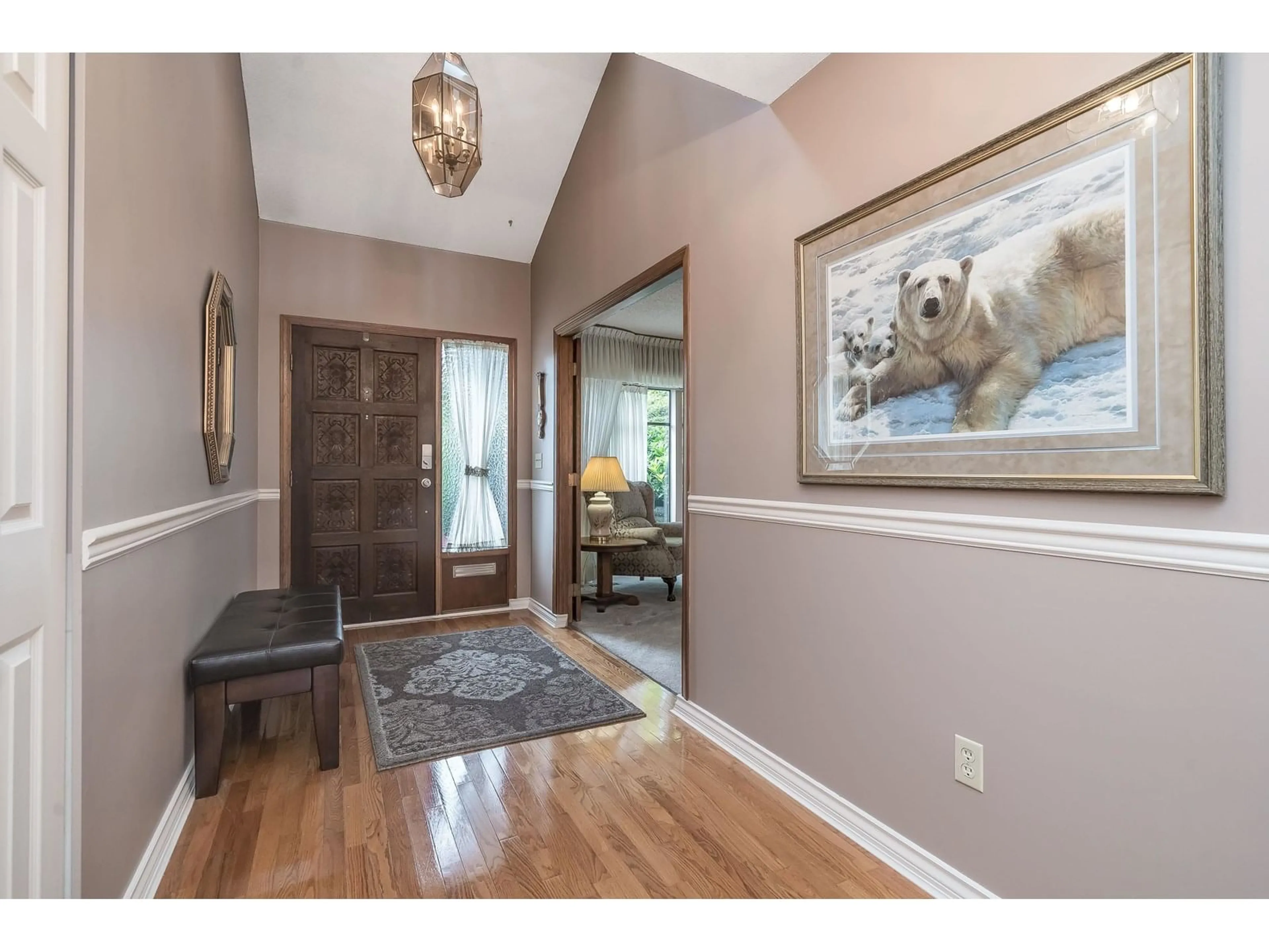 Indoor entryway for 16072 13, Surrey British Columbia V4A6W1
