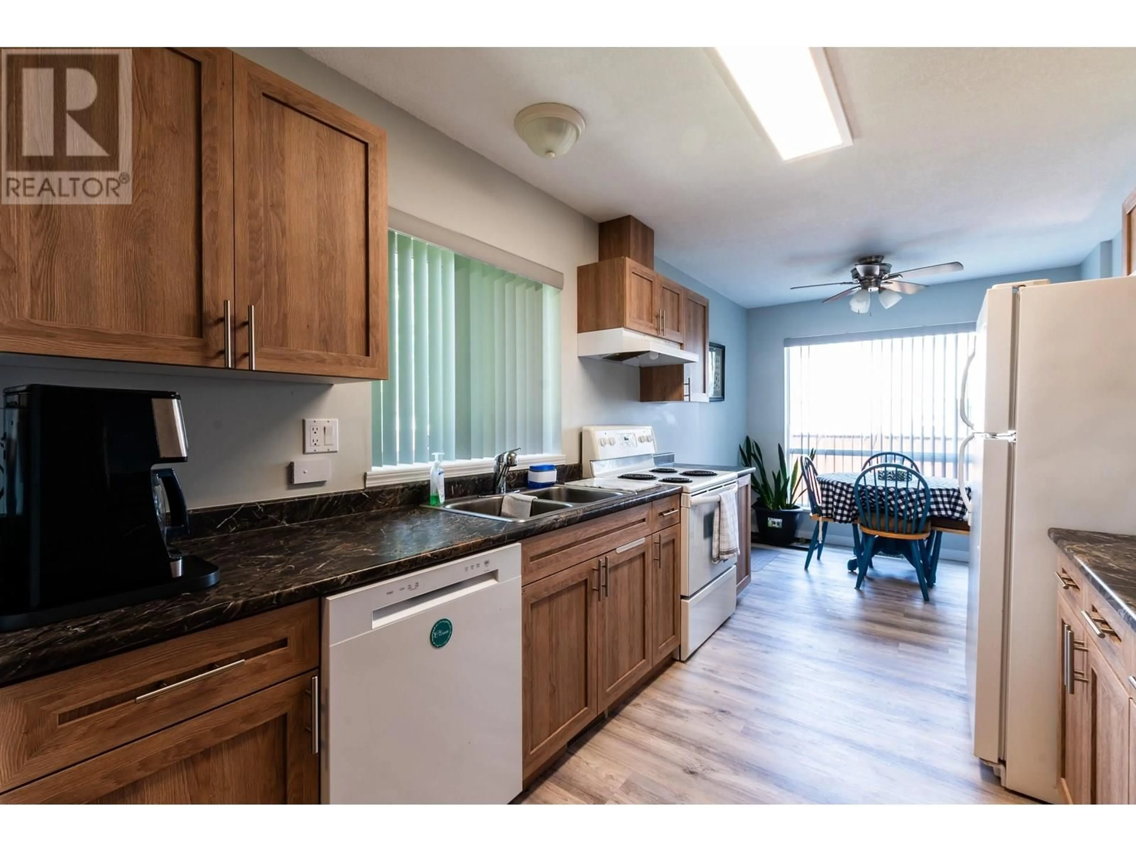 Standard kitchen, unknown for 101 - 1930 4TH AVENUE, Prince George British Columbia V2M7B2