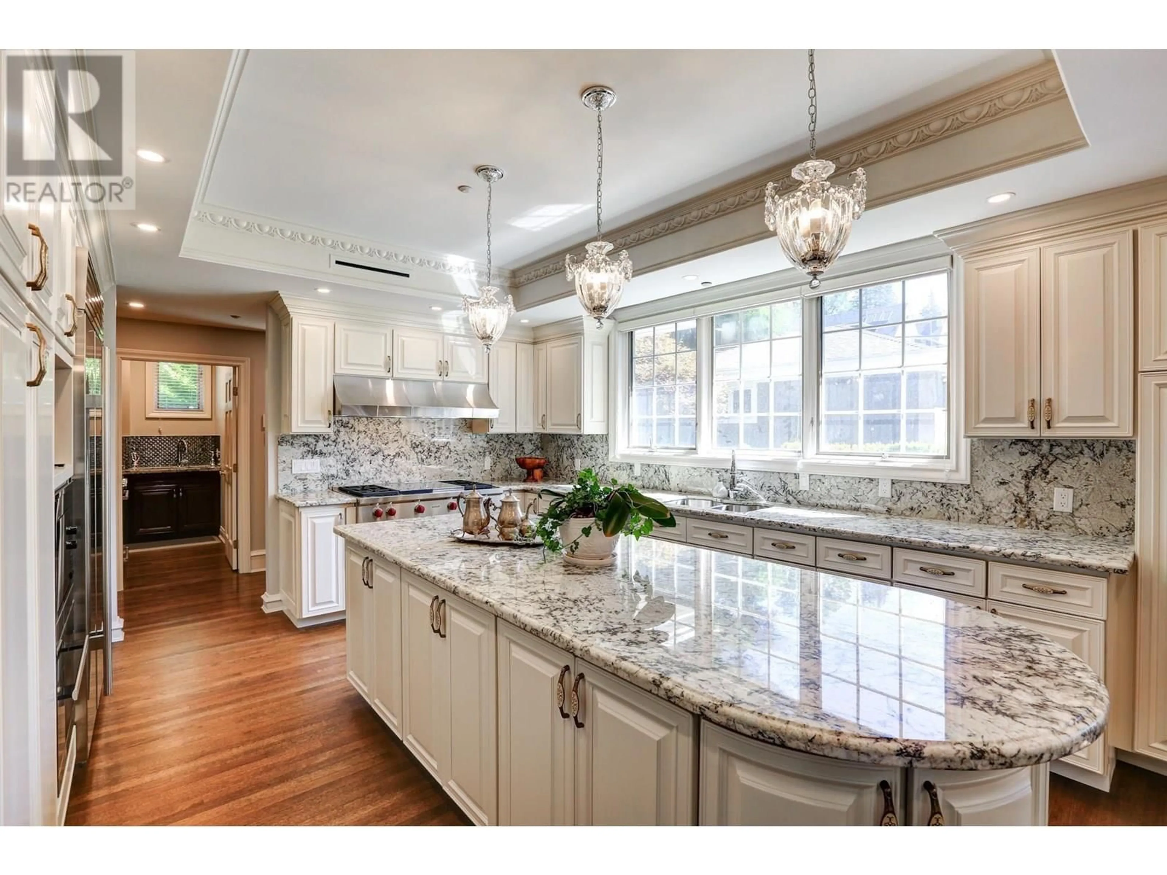 Open concept kitchen, ceramic/tile floor for 4538 ANGUS DRIVE, Vancouver British Columbia V6J4J5