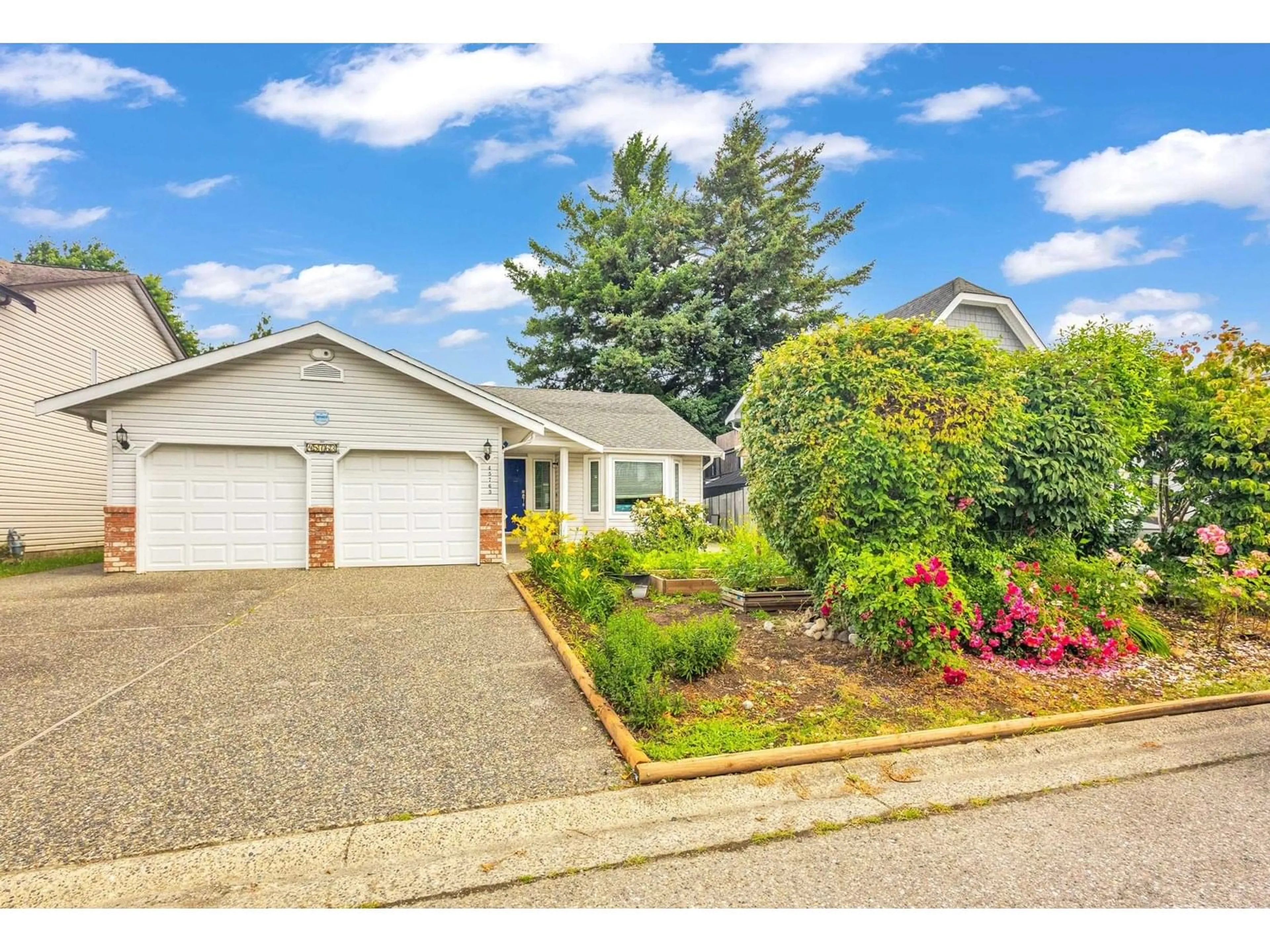 Home with vinyl exterior material, street for 45763 TIMOTHY AVENUE, Chilliwack British Columbia V2R2S3