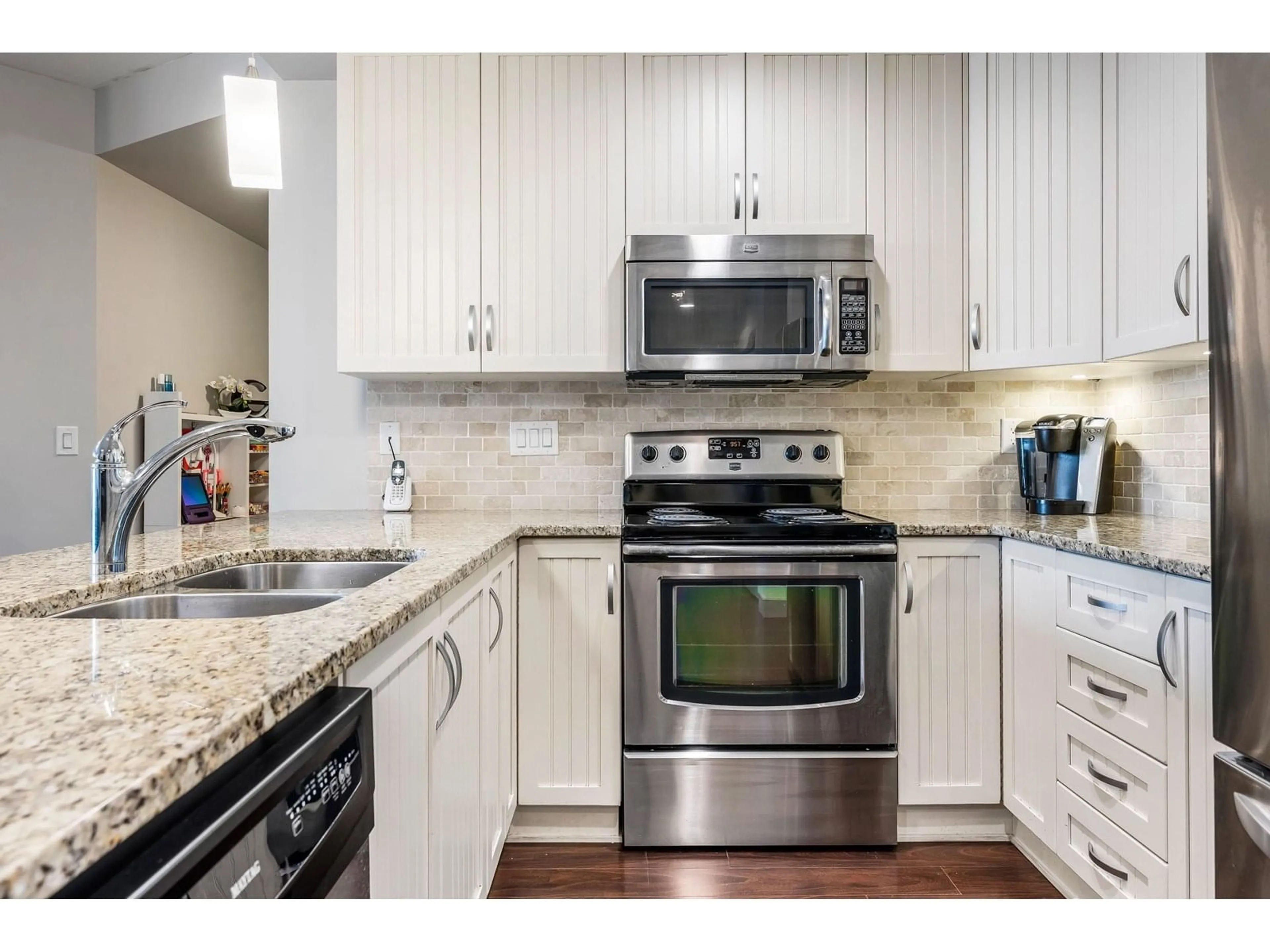 Unknown for 302 - 3192 GLADWIN, Abbotsford British Columbia V2T6M9