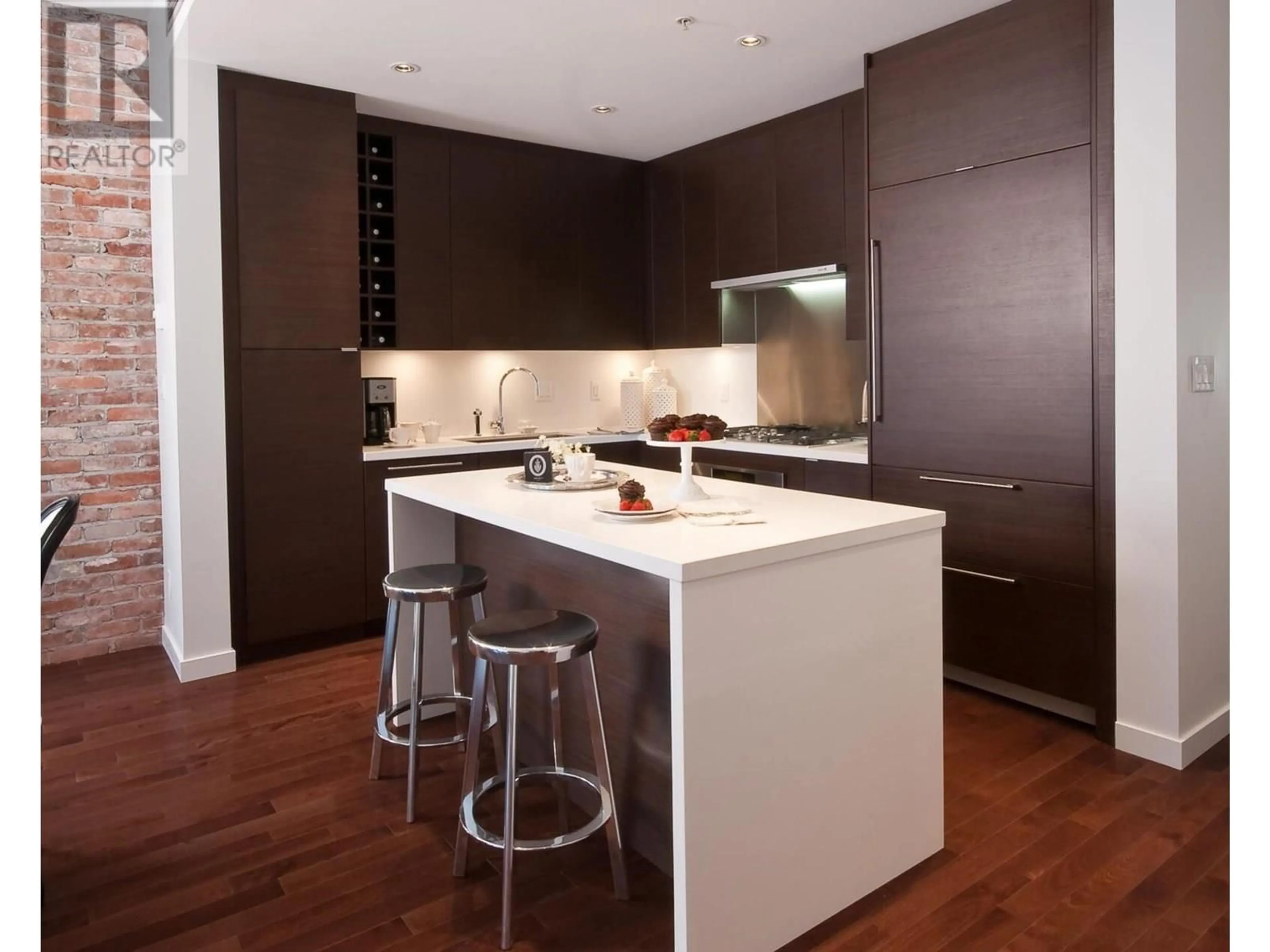 Contemporary kitchen, unknown for 401 - 1241 HOMER STREET, Vancouver British Columbia V6B2Y9