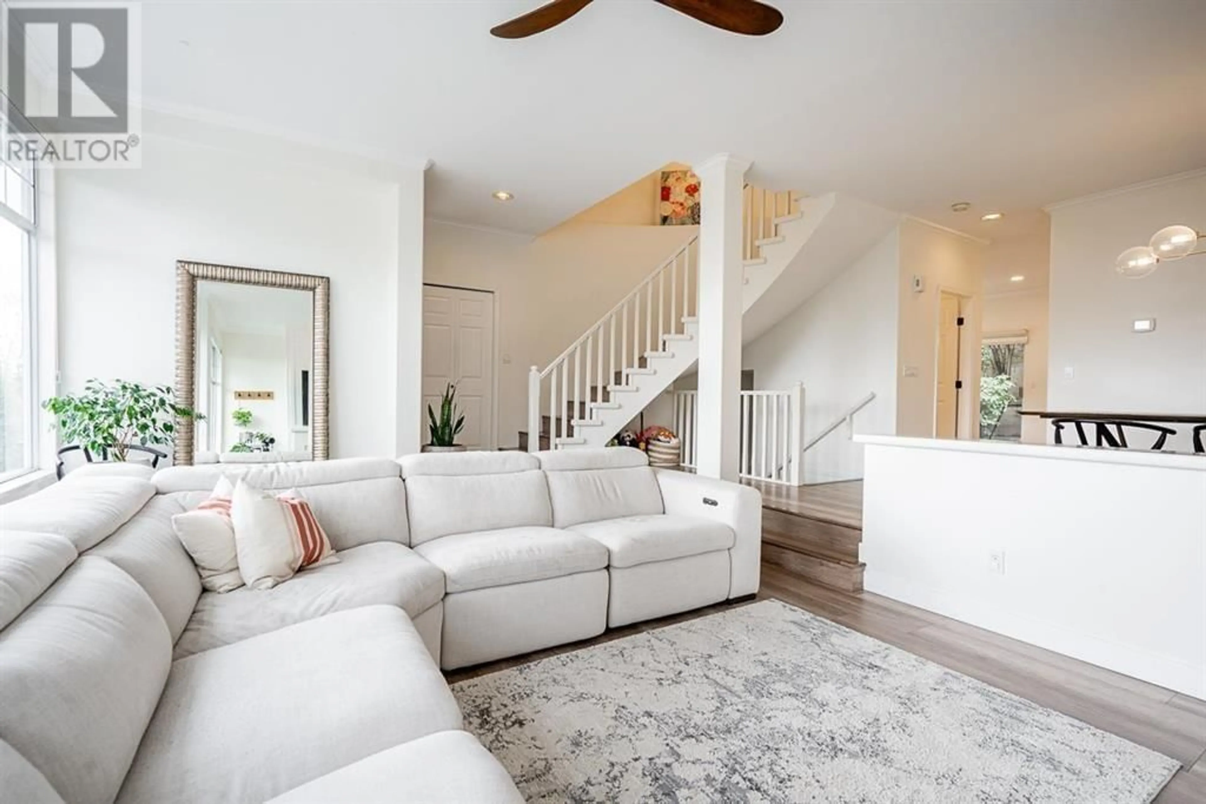 Living room with furniture, unknown for 7 - 2979 PANORAMA DRIVE, Coquitlam British Columbia V3E2W8