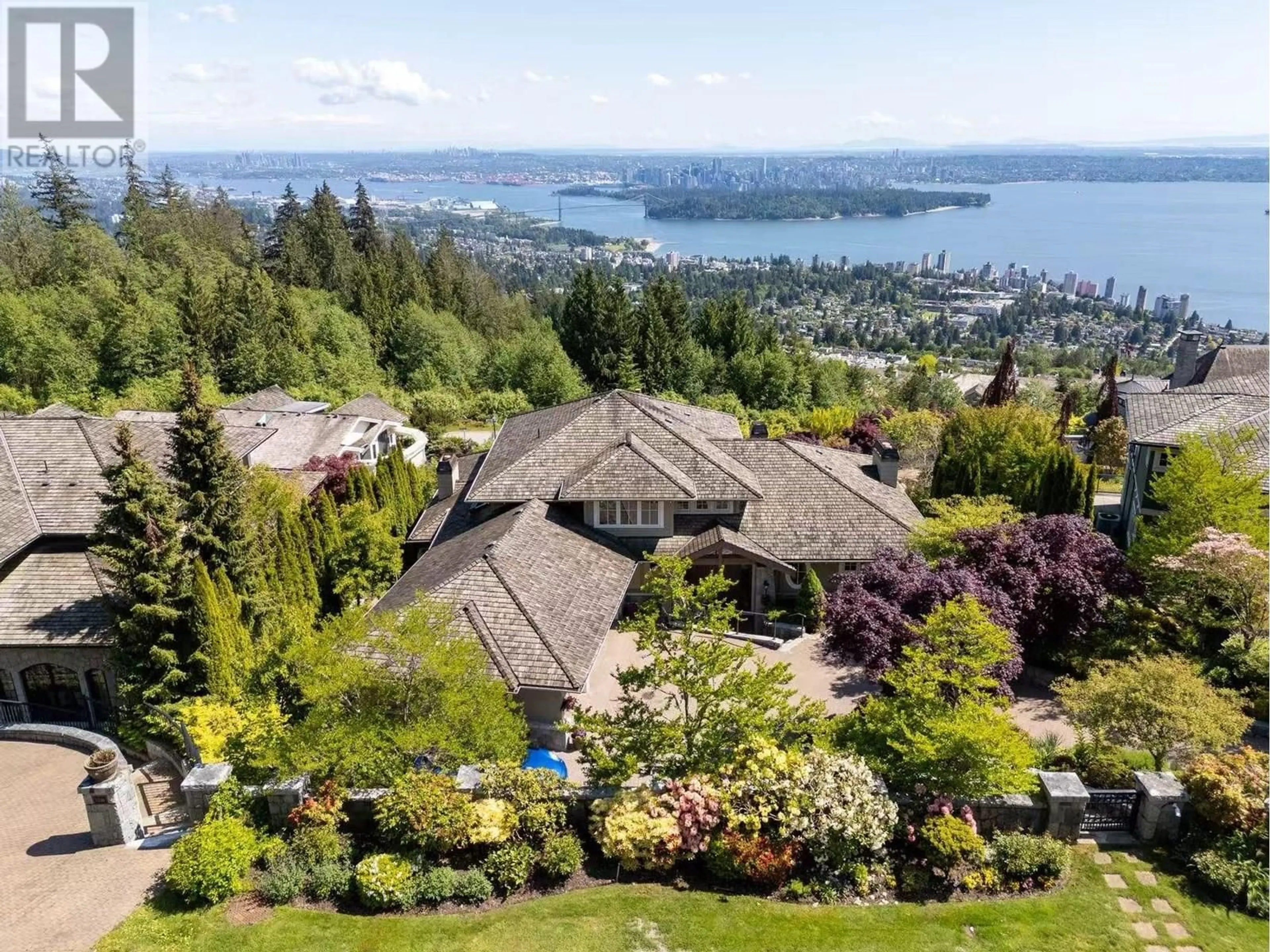 A pic from outside/outdoor area/front of a property/back of a property/a pic from drone, water/lake/river/ocean view for 2356 KADLEC COURT, West Vancouver British Columbia V7S3K3
