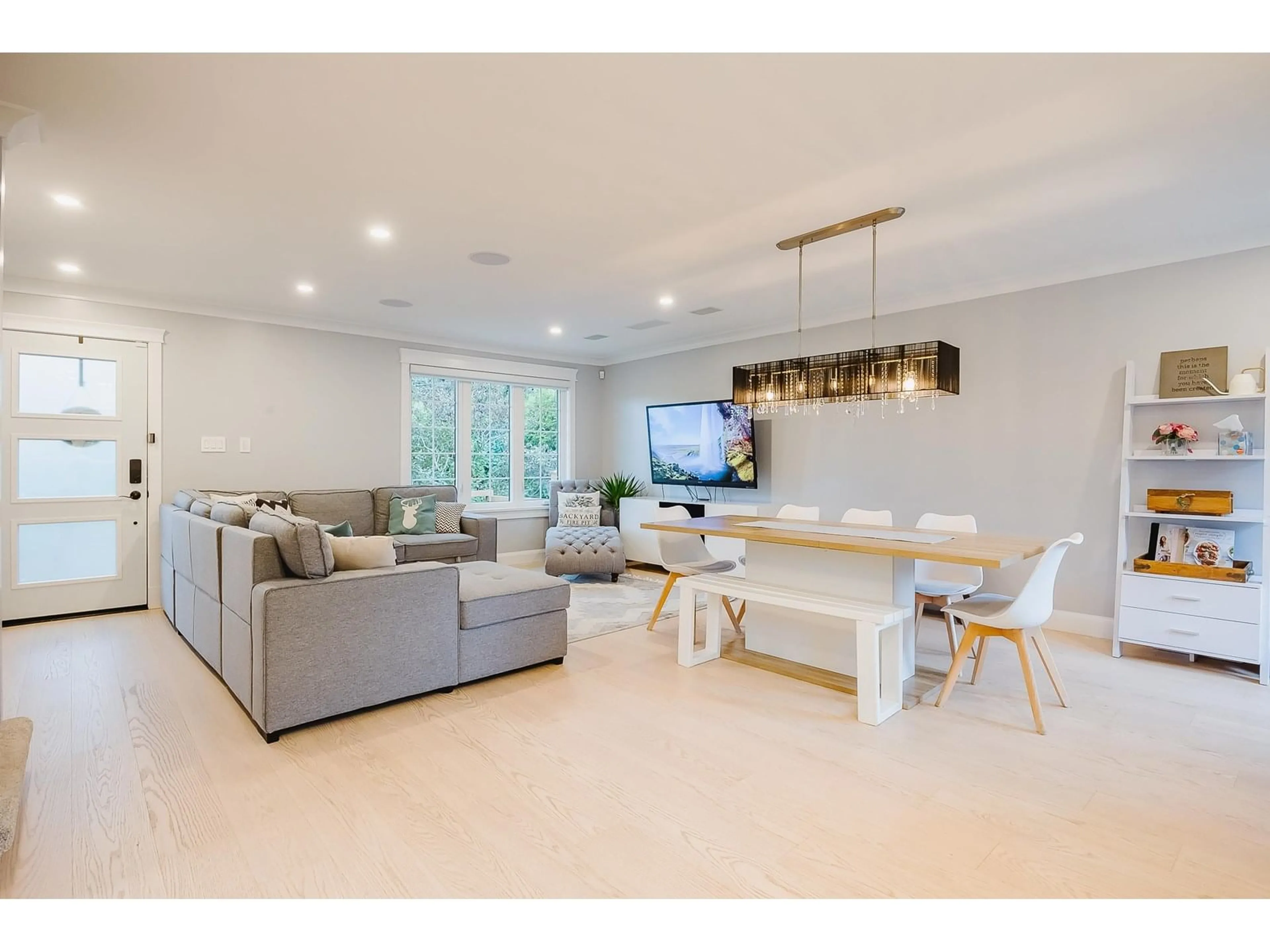 Open concept kitchen, unknown for 32539 7, Mission British Columbia V2V2B8