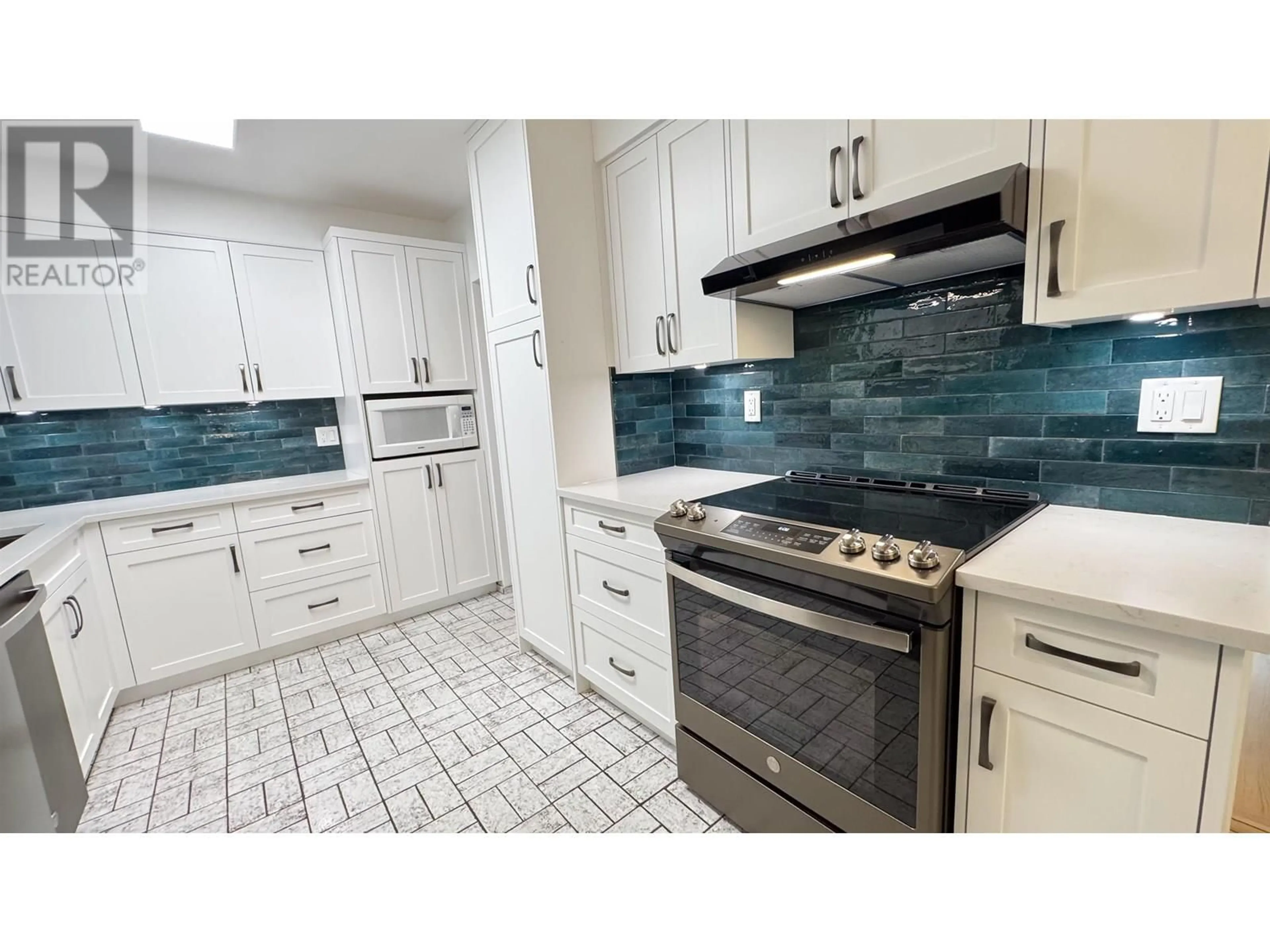 Unknown for 646 CLAREMONT STREET, Coquitlam British Columbia V3J3T4