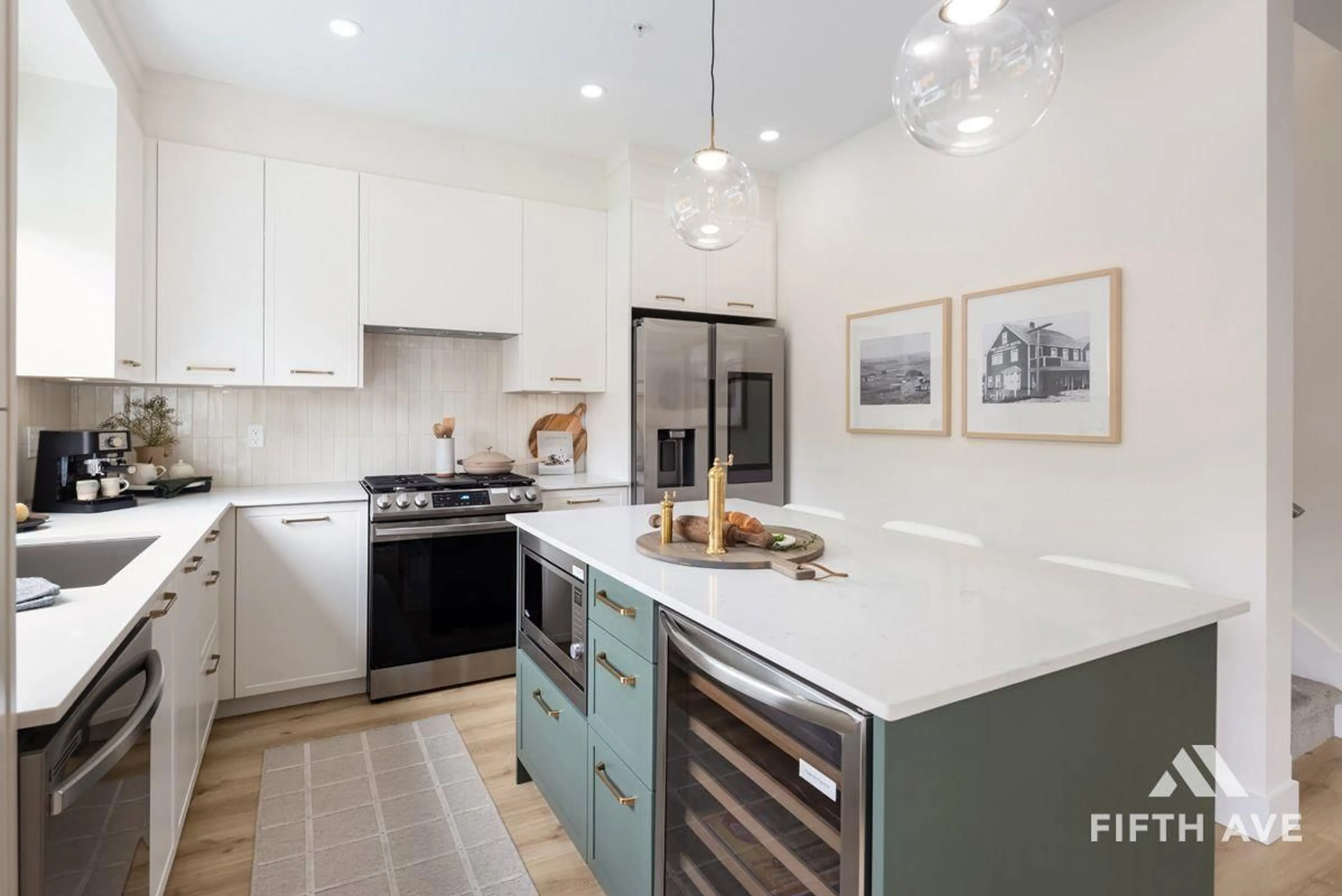 Contemporary kitchen, ceramic/tile floor for 13 - 20680 76B, Langley British Columbia V2Y4L2