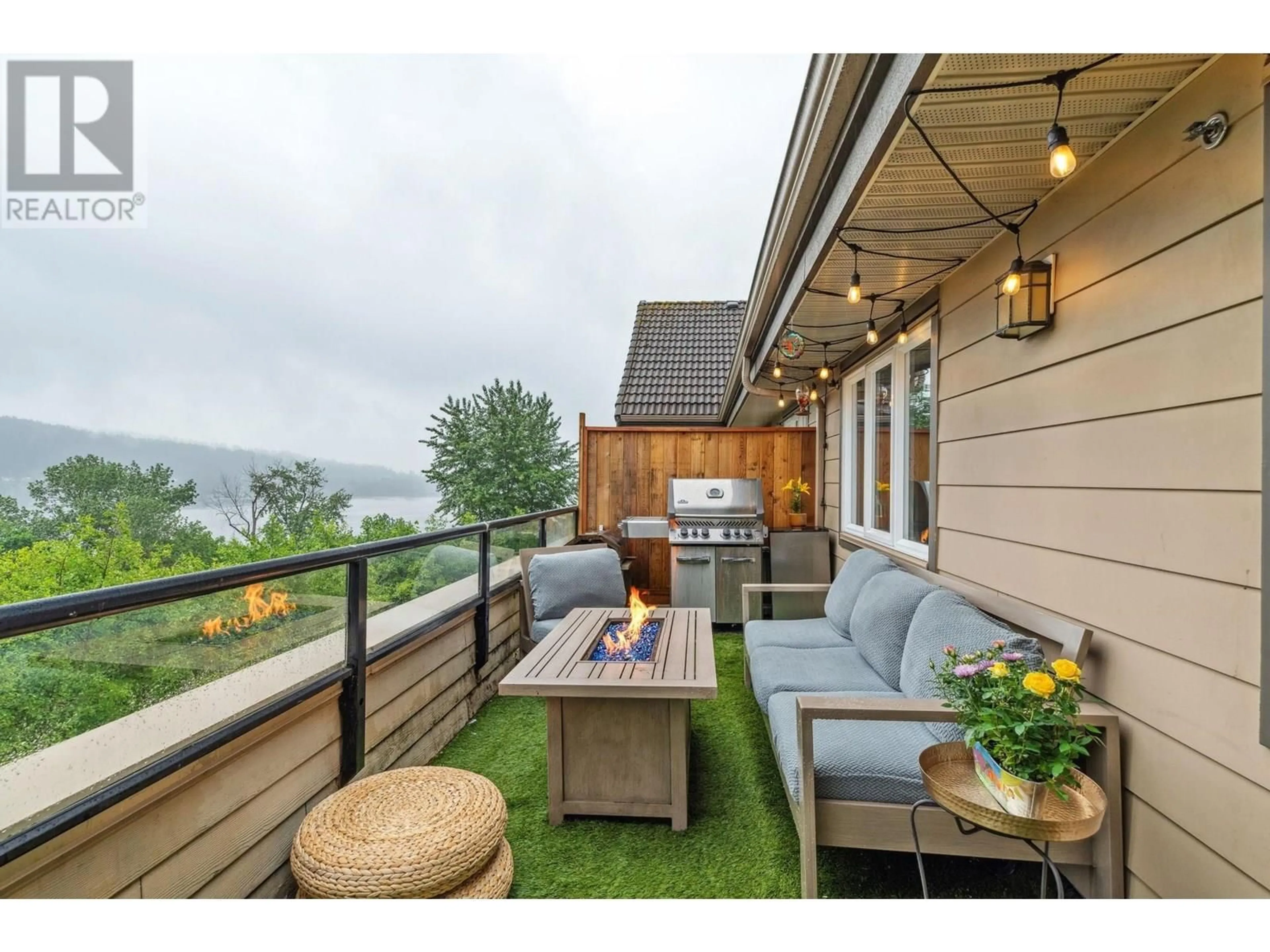Patio, unknown for 501 - 160 SHORELINE CIRCLE, Port Moody British Columbia V3H0B2