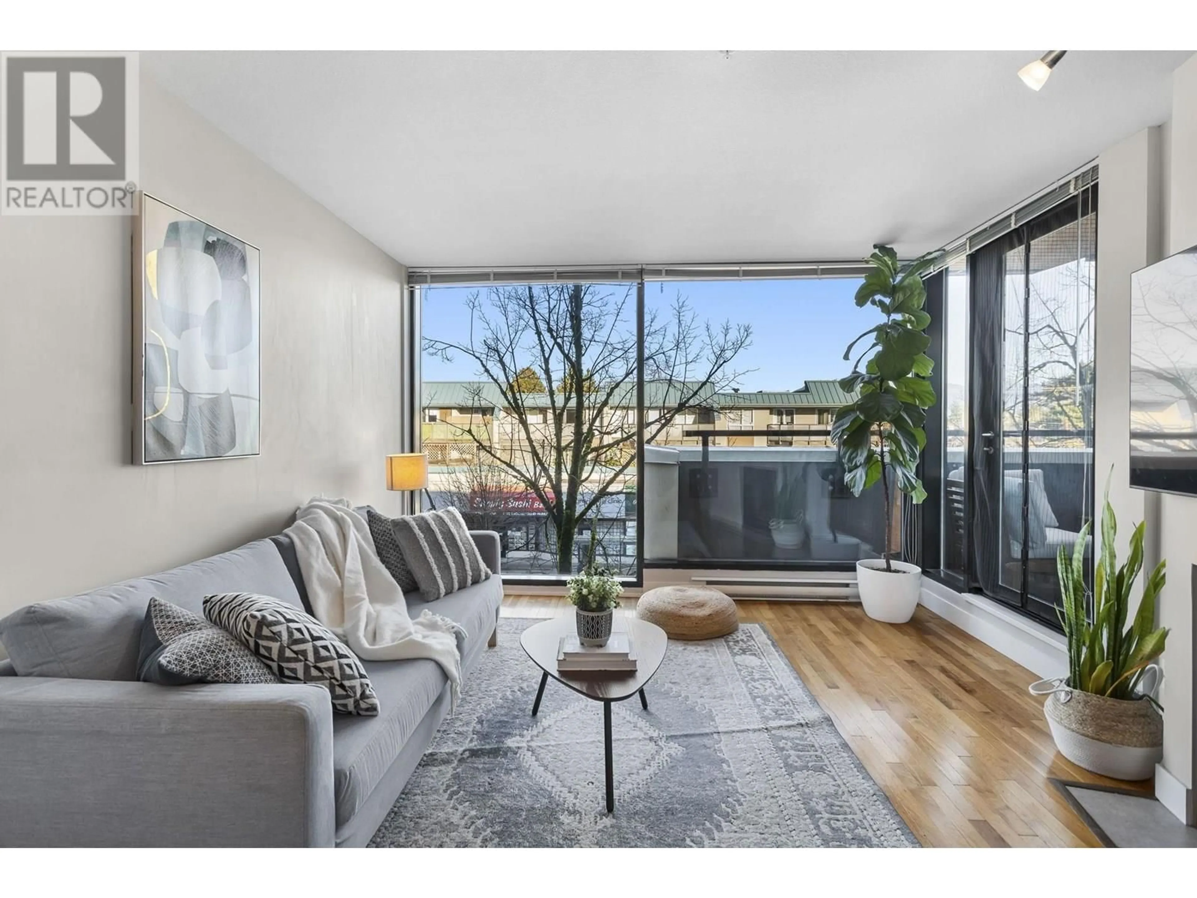 Living room with furniture, unknown for 307 - 2525 BLENHEIM STREET, Vancouver British Columbia V6K4W6