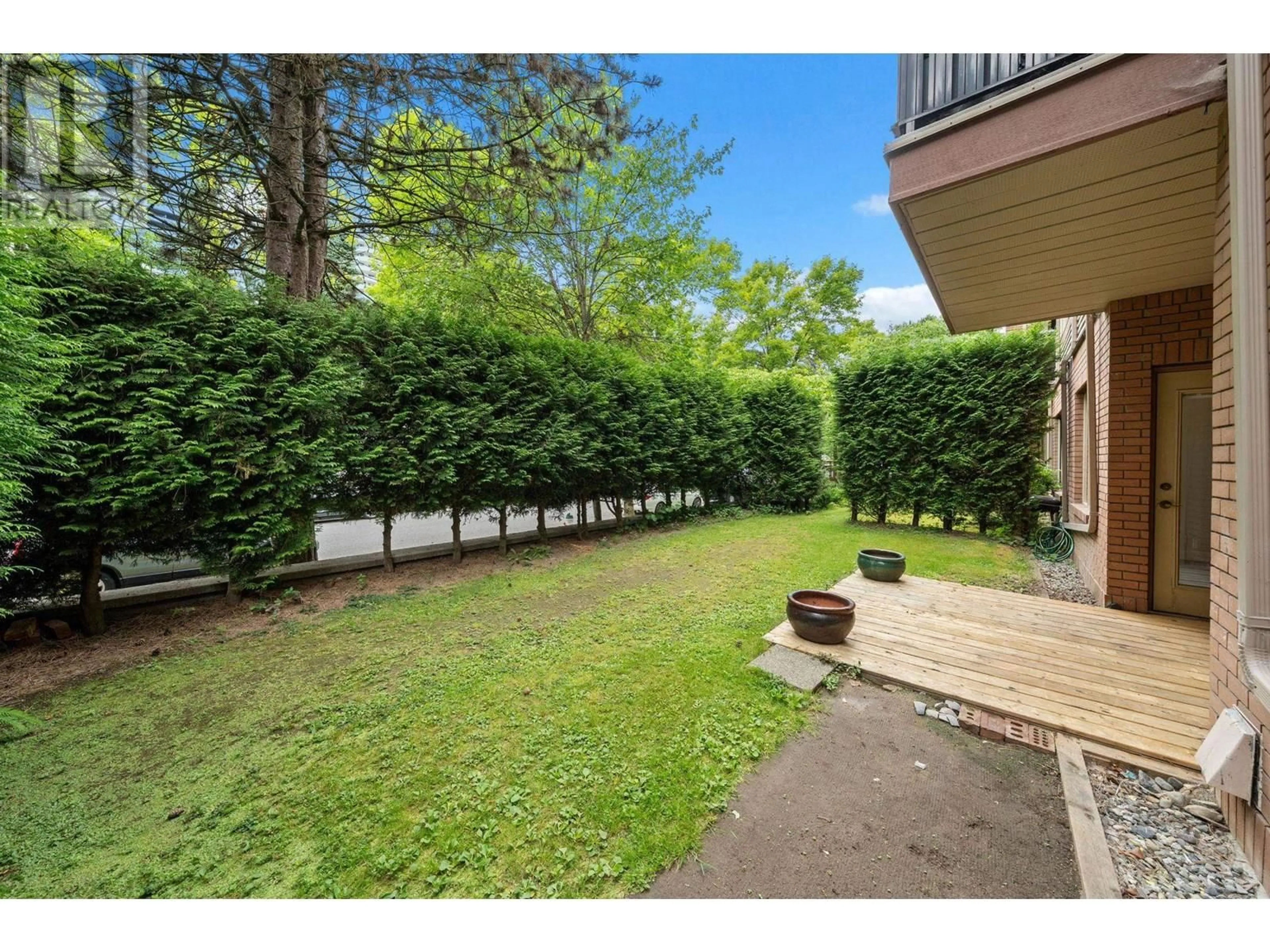 Patio, forest/trees view for 105 - 6688 BURLINGTON AVENUE, Burnaby British Columbia V5H3M9