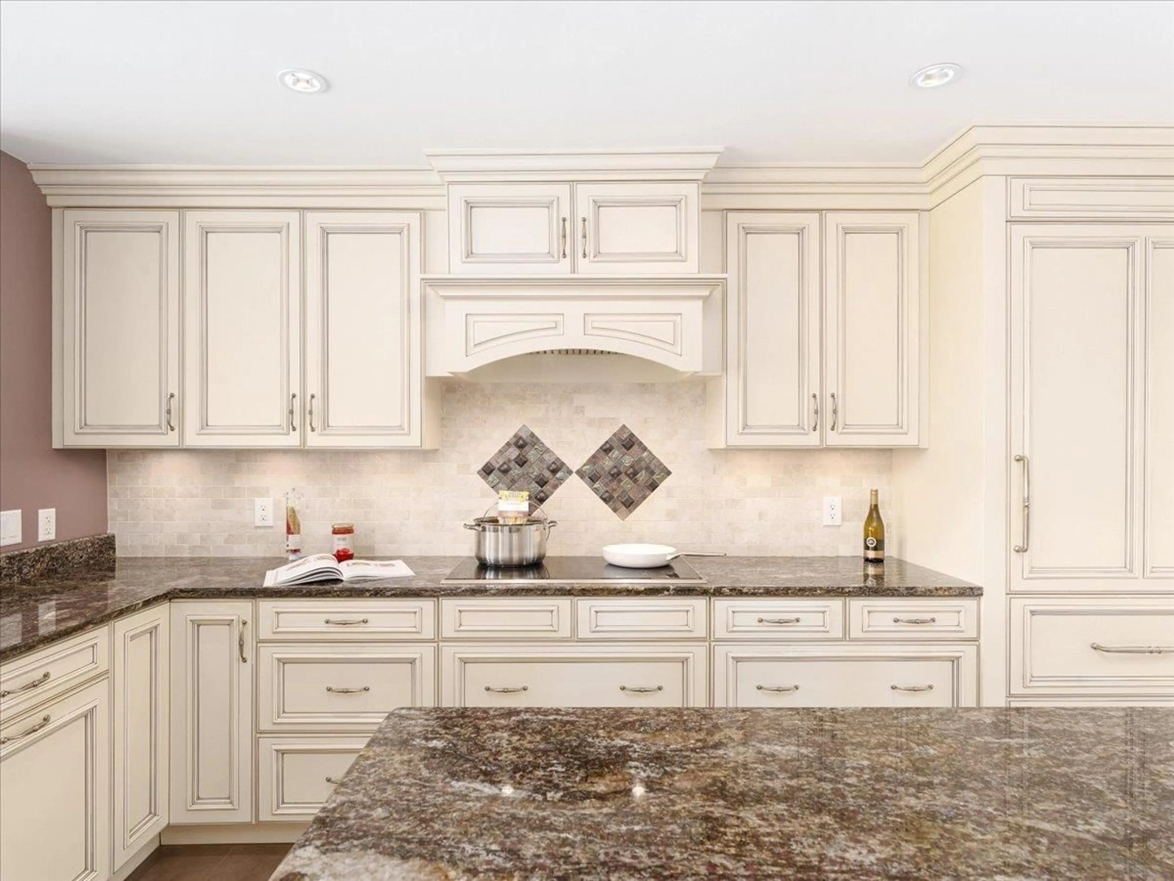 Contemporary kitchen, ceramic/tile floor for 3657 NICO WYND DRIVE, Surrey British Columbia V4P1J1