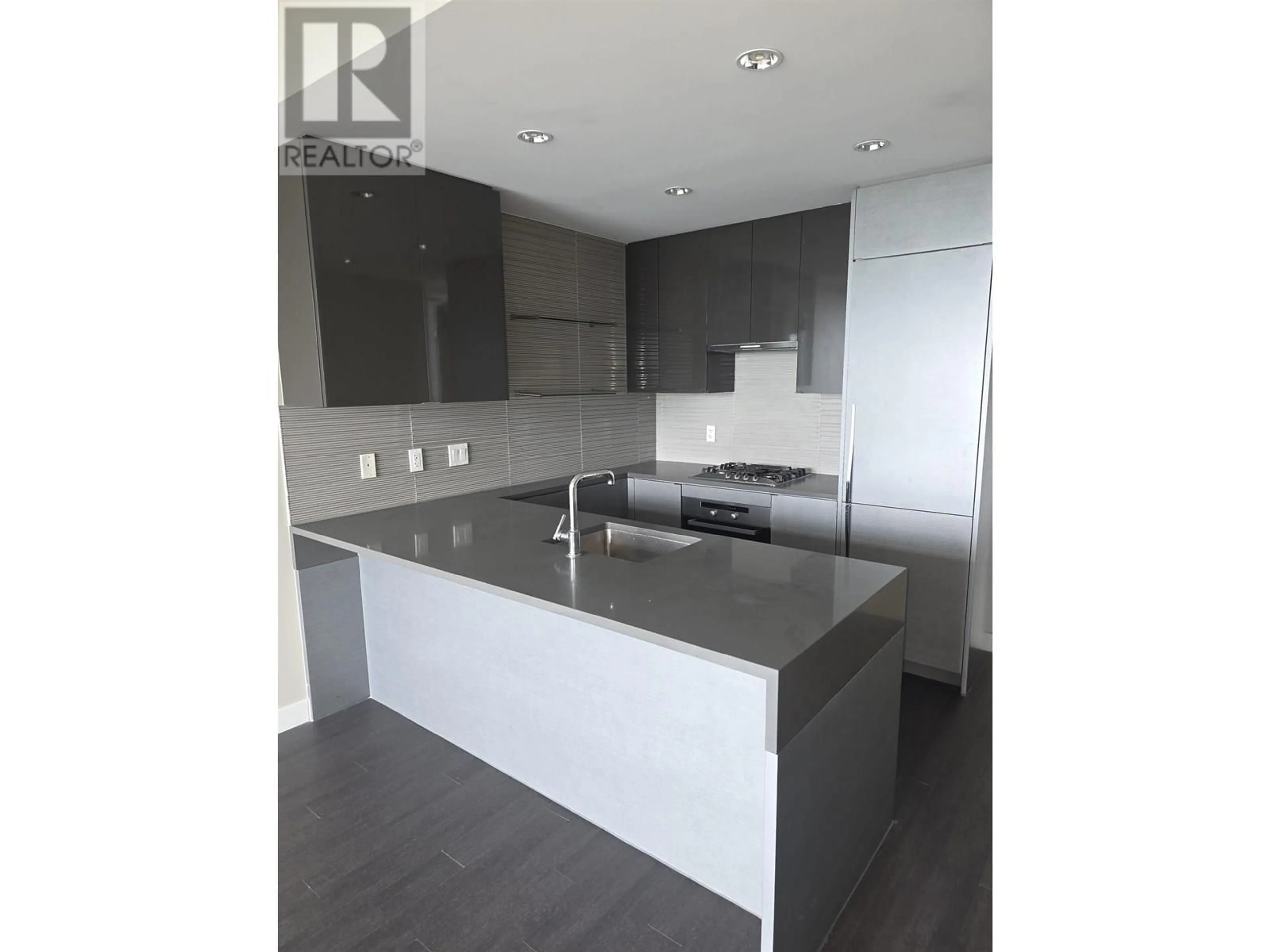 Open concept kitchen, wood/laminate floor for 2508 - 4508 HAZEL STREET, Burnaby British Columbia V5H0E4