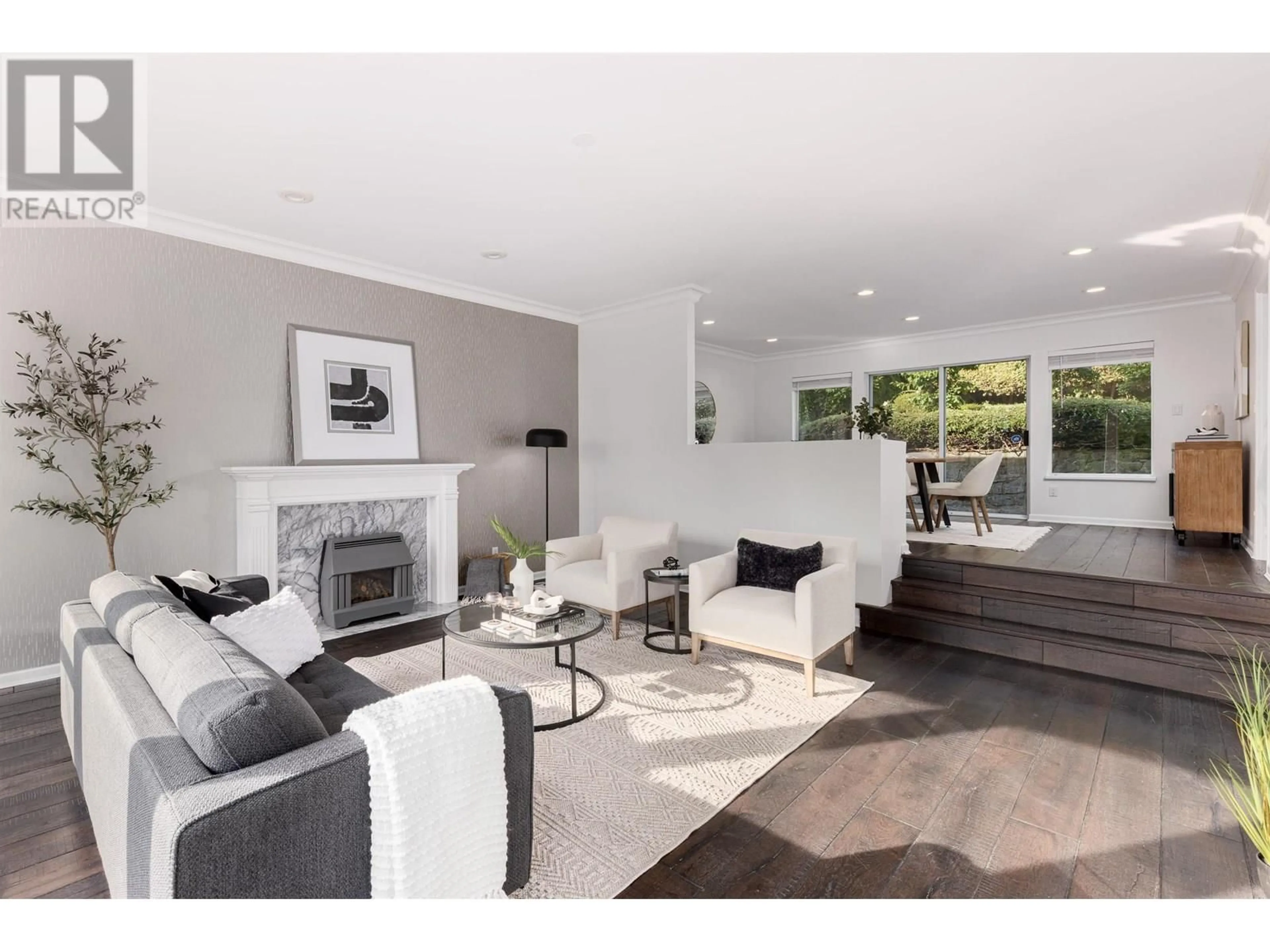 Living room with furniture, unknown for 456 MONTROYAL BOULEVARD, North Vancouver British Columbia V7N3E1