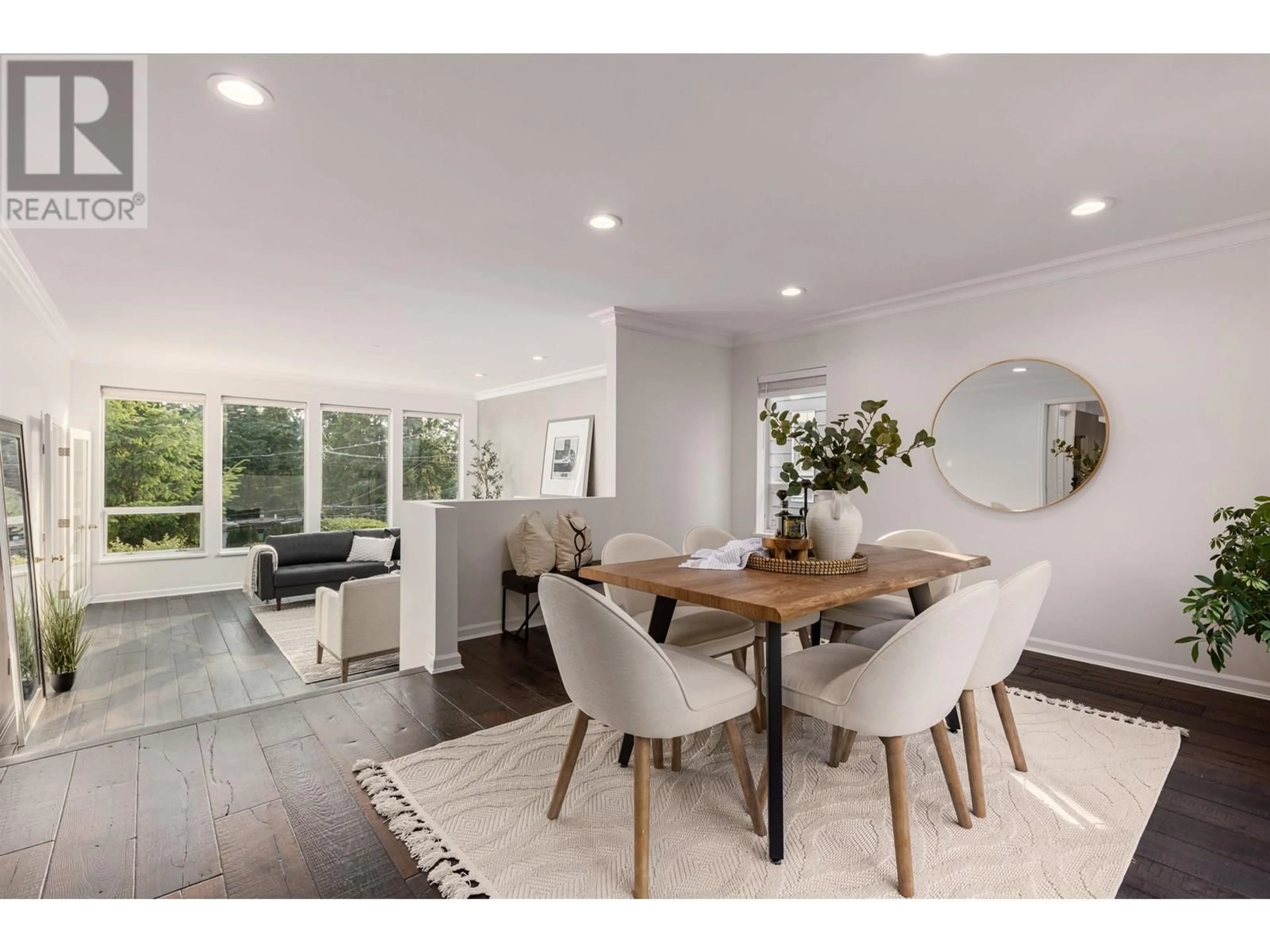 Dining room, unknown for 456 MONTROYAL BOULEVARD, North Vancouver British Columbia V7N3E1