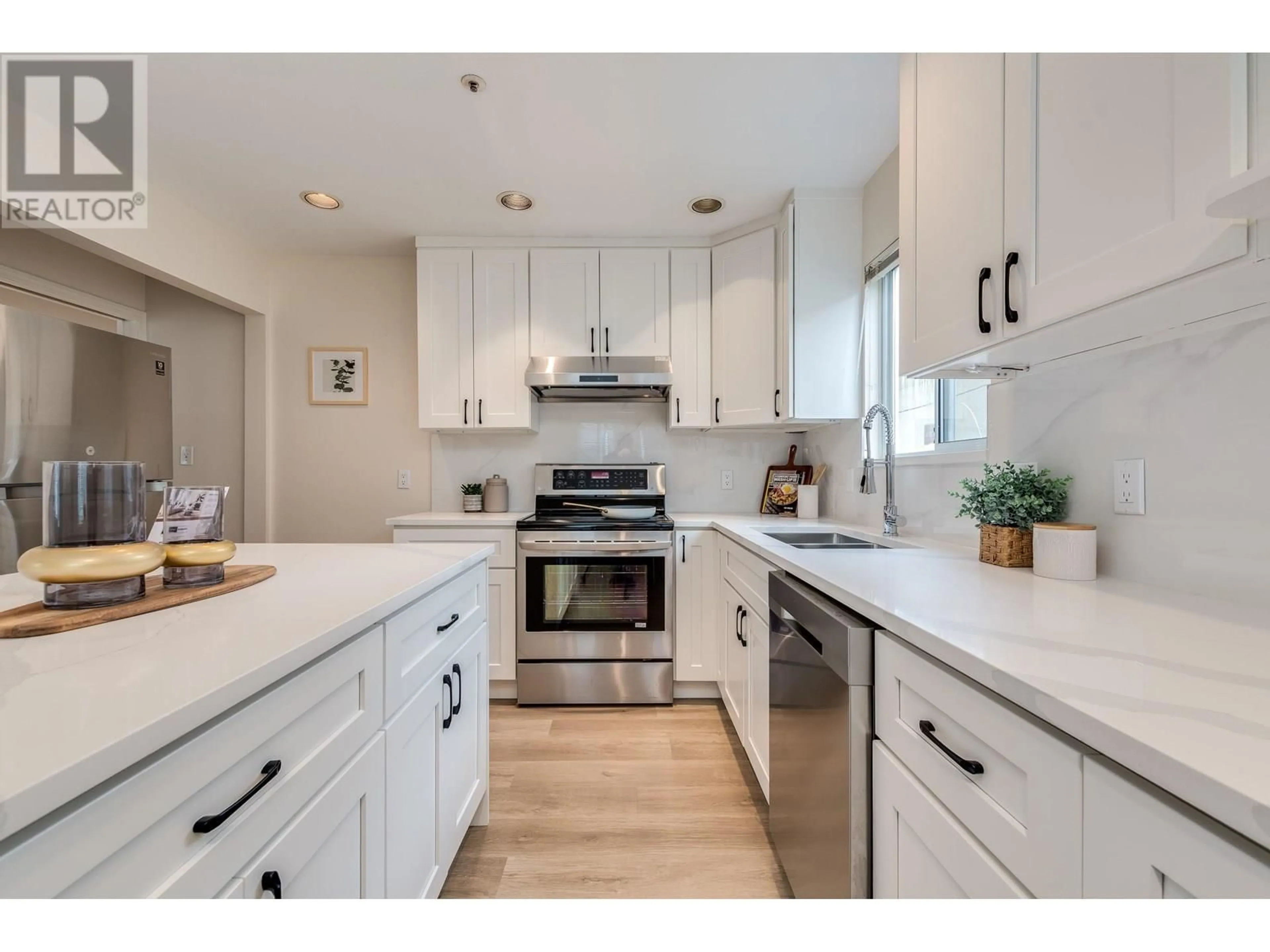 Open concept kitchen, unknown for 5433 LANARK STREET, Vancouver British Columbia V5P2X9