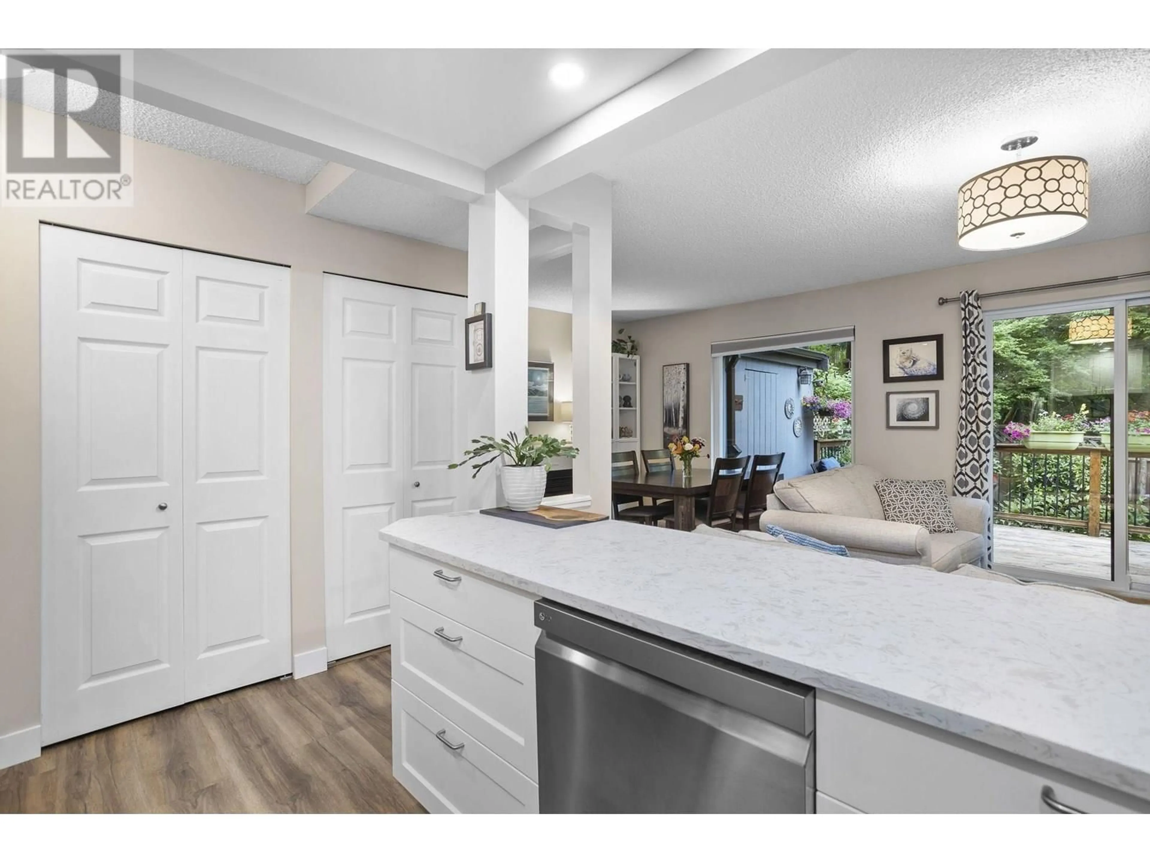 Open concept kitchen, unknown for 890 CUNNINGHAM LANE, Port Moody British Columbia V3H3S4