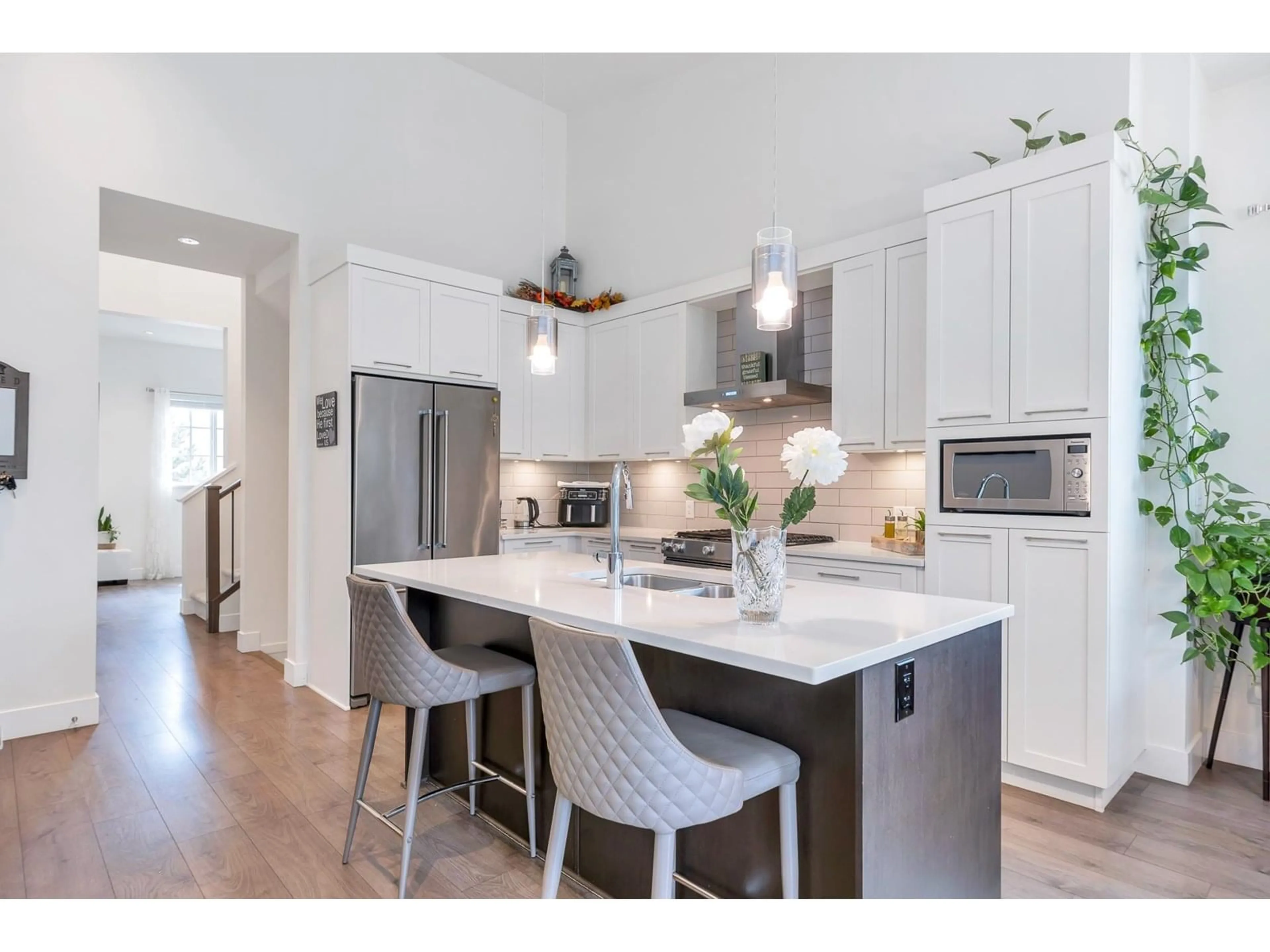 Open concept kitchen, unknown for 5 - 7979 152, Surrey British Columbia V3S7S7