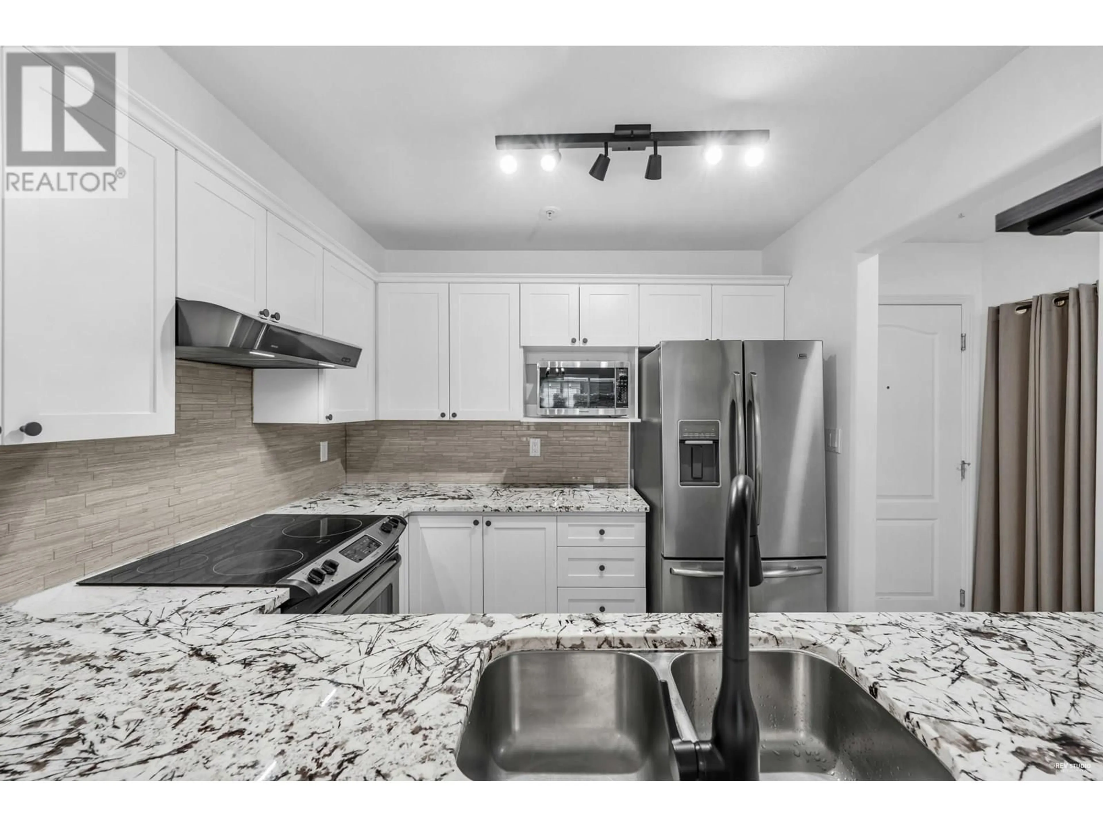 Unknown for 115 - 5900 DOVER CRESCENT, Richmond British Columbia V7C5R4