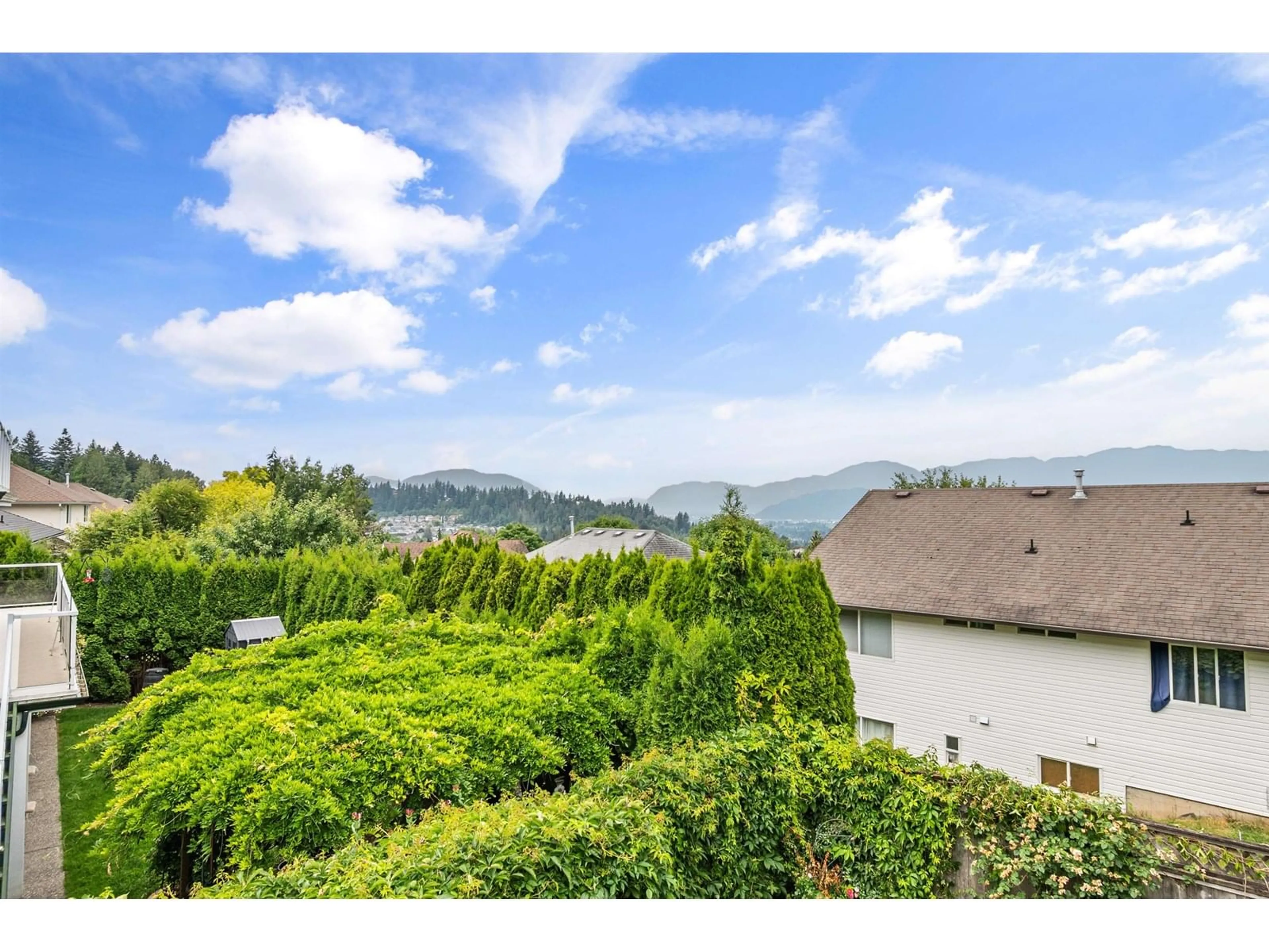 A pic from outside/outdoor area/front of a property/back of a property/a pic from drone, mountain view for 46727 WOODSPRING PLACE, Chilliwack British Columbia V2R3W6