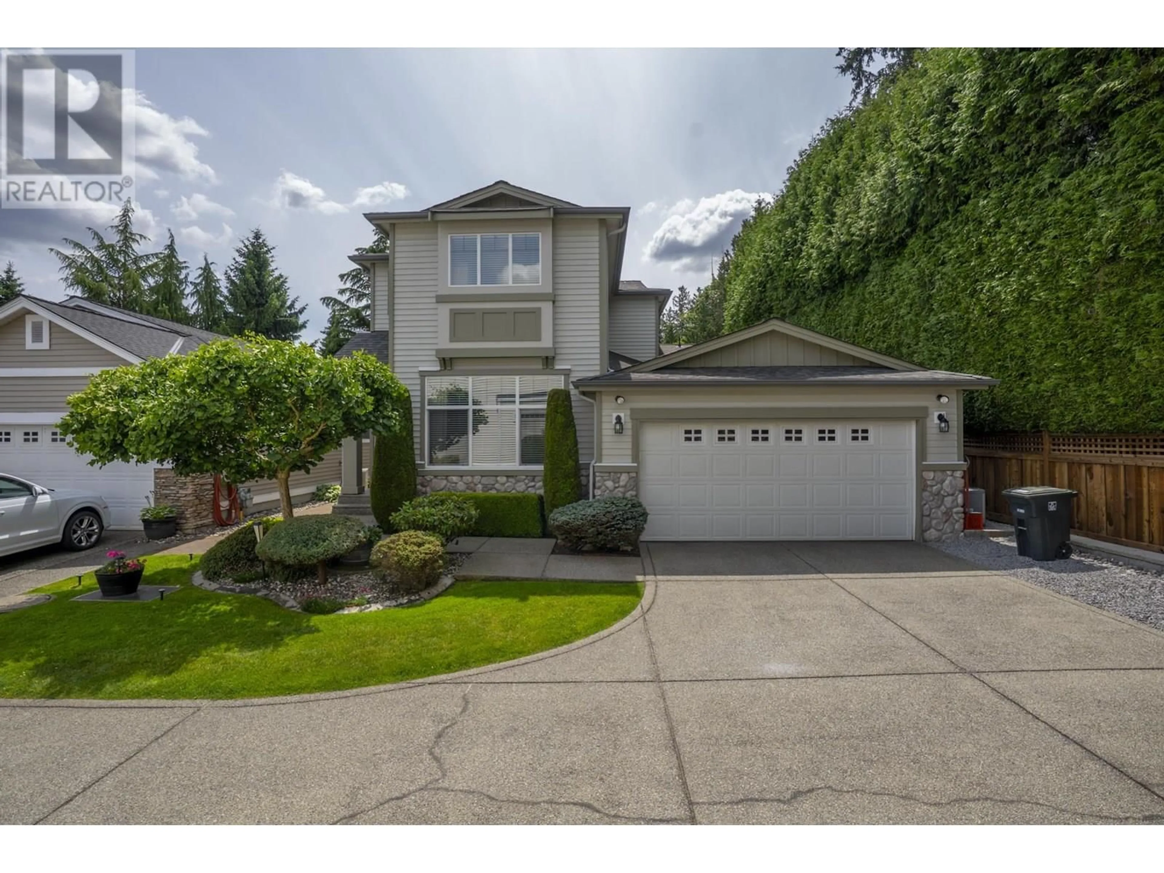 Home with vinyl exterior material, street for 141 - 19639 MEADOW GARDENS WAY, Pitt Meadows British Columbia V3Y2T5