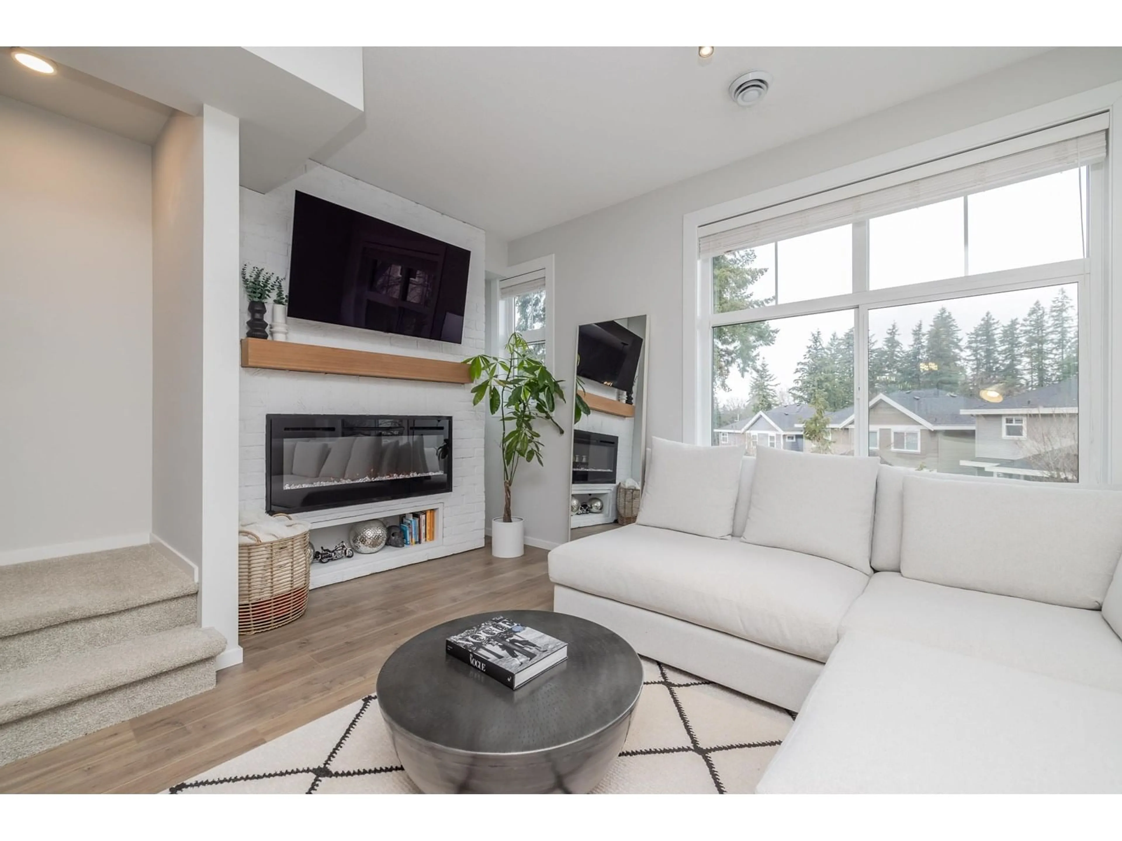 Living room with furniture, unknown for 26 - 3339 148, Surrey British Columbia V4P0G6