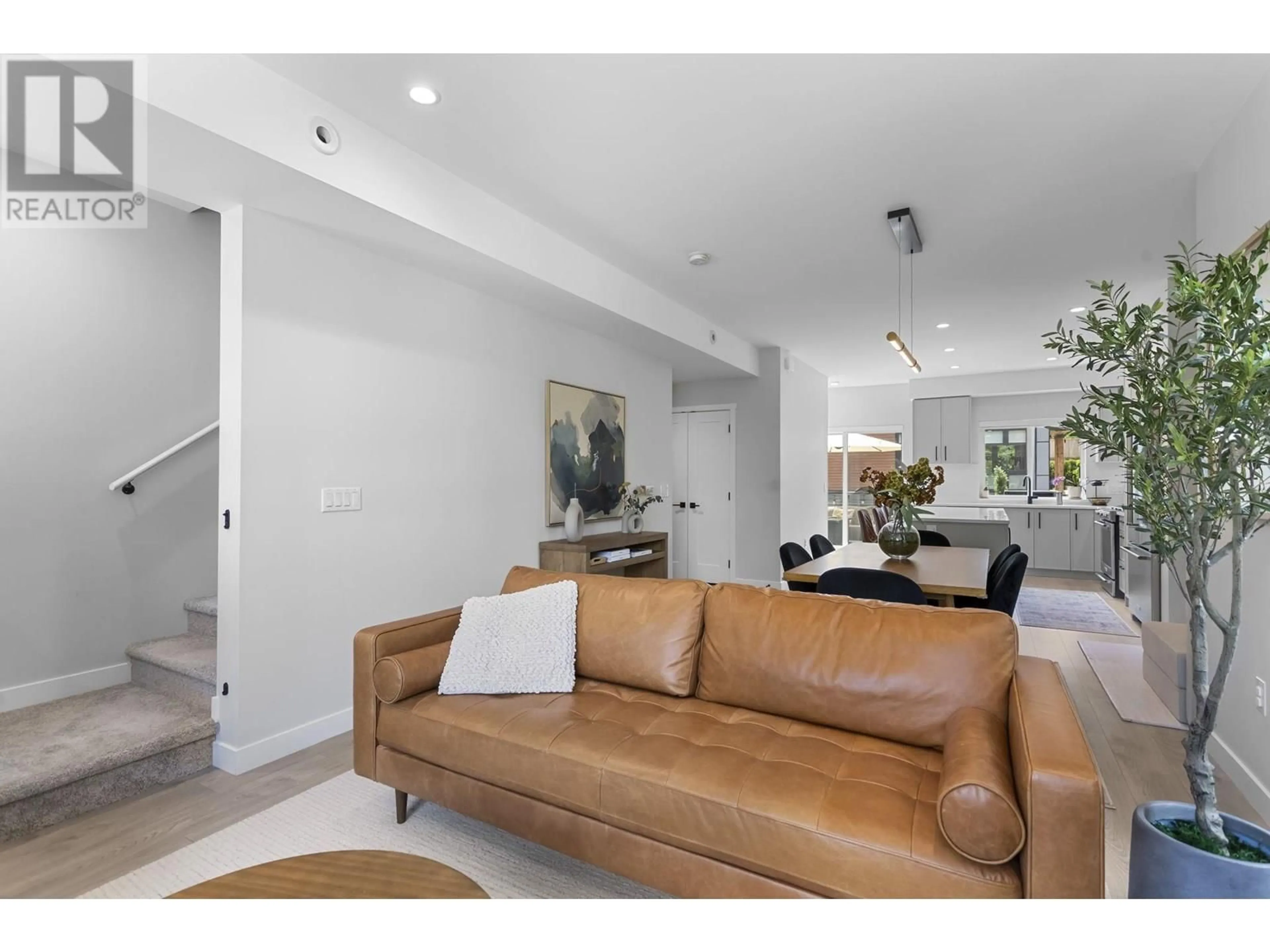 Living room with furniture, unknown for 1 - 50 SEAVIEW DRIVE, Port Moody British Columbia V3H0N2