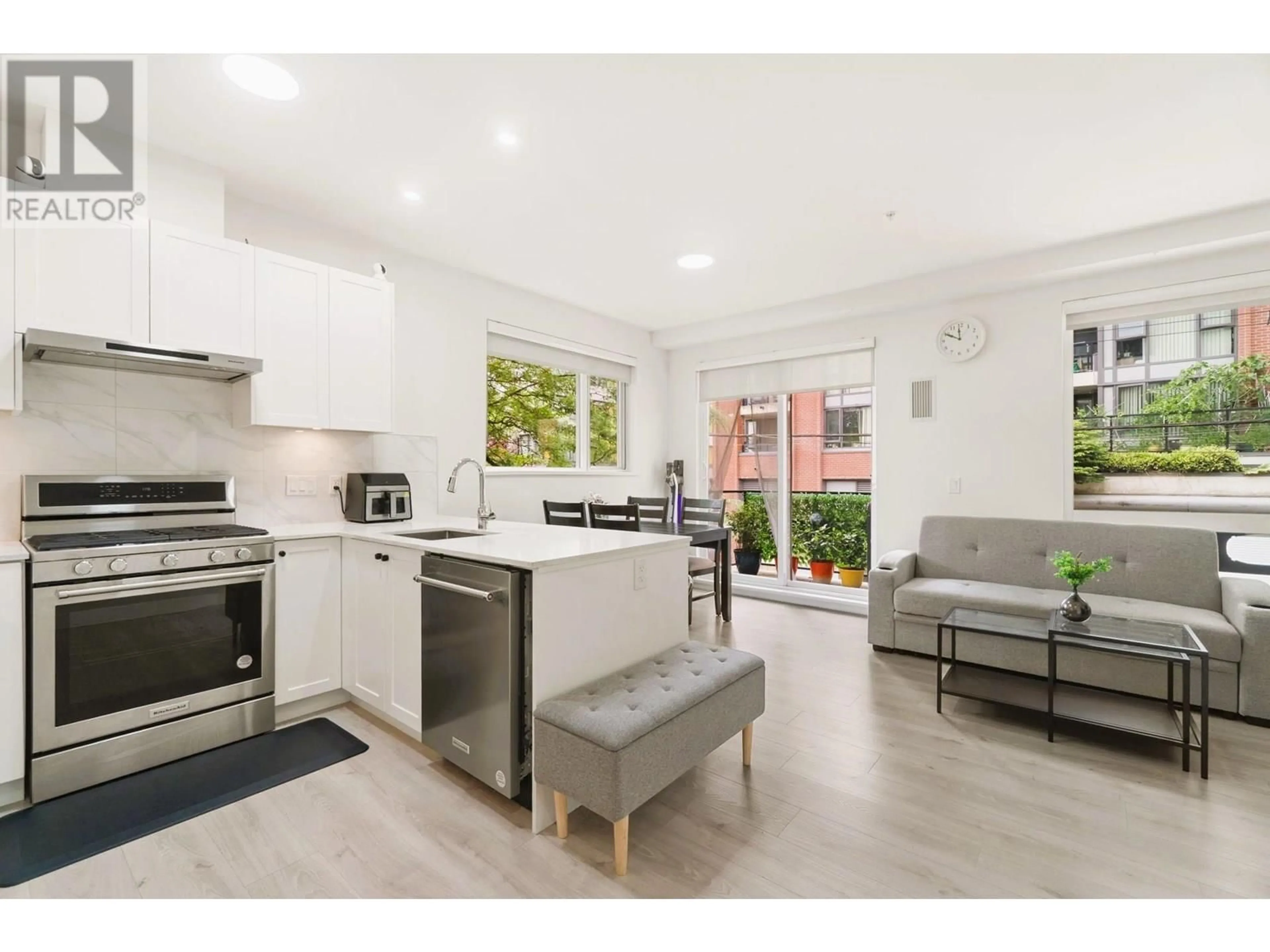 Open concept kitchen, unknown for 206 - 2688 DUKE STREET, Vancouver British Columbia V5R4S9