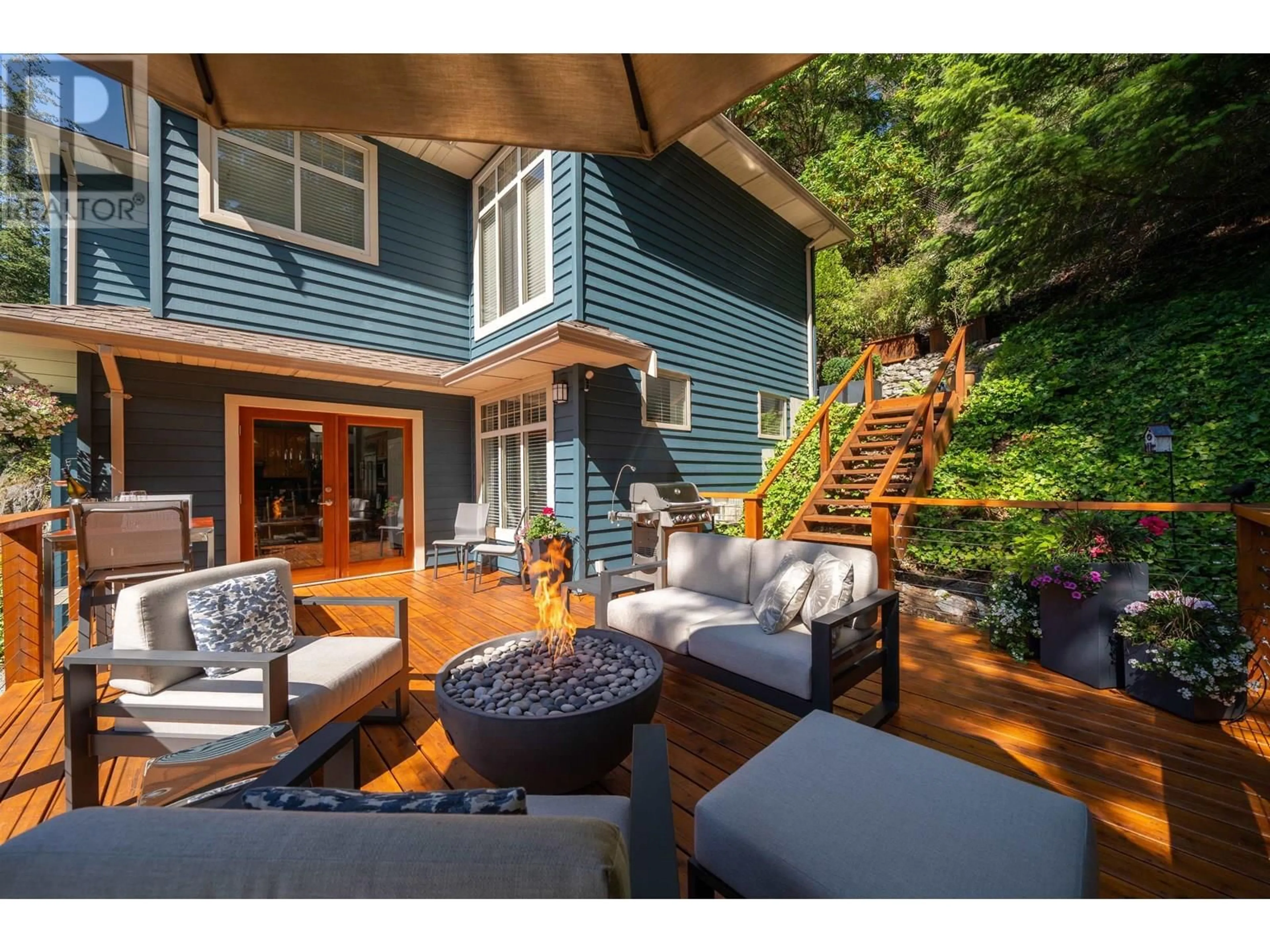 Patio, unknown for 5780 CRANLEY DRIVE, West Vancouver British Columbia V7W1S8