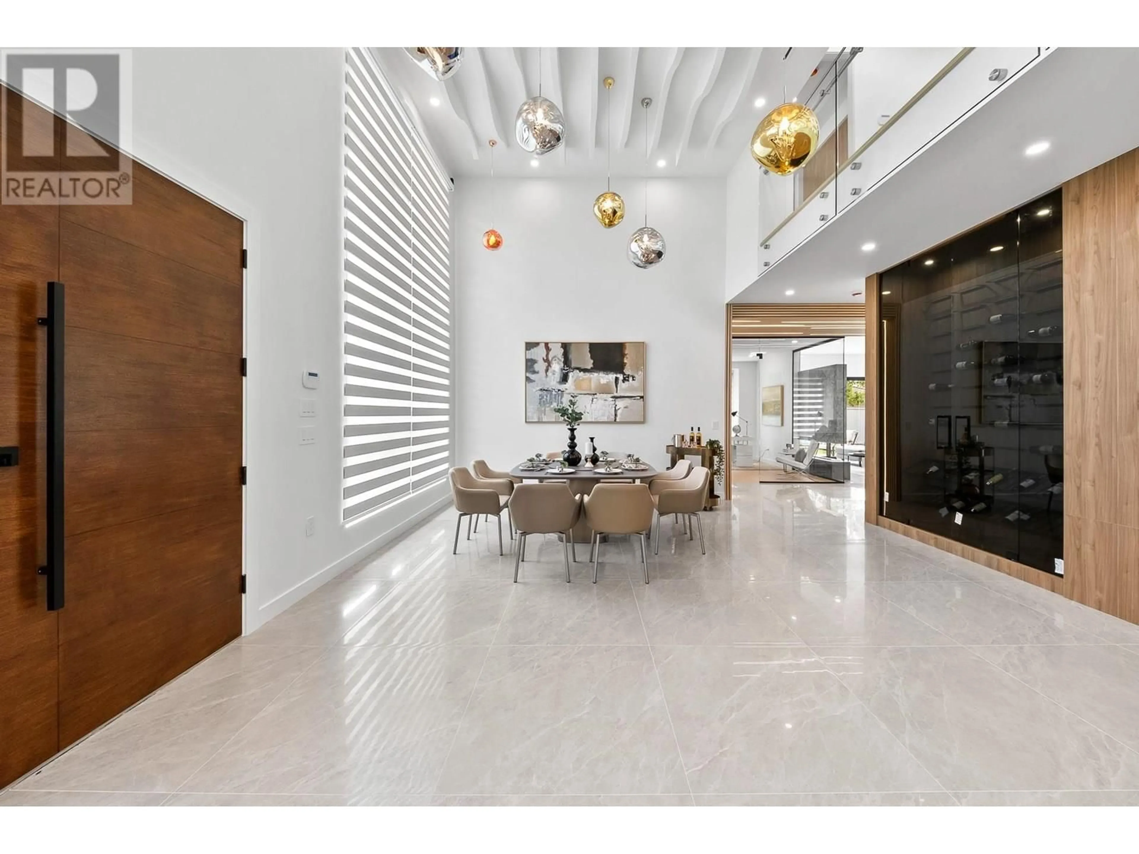 Indoor foyer for 8179 CANTLEY ROAD, Richmond British Columbia V7C3B8