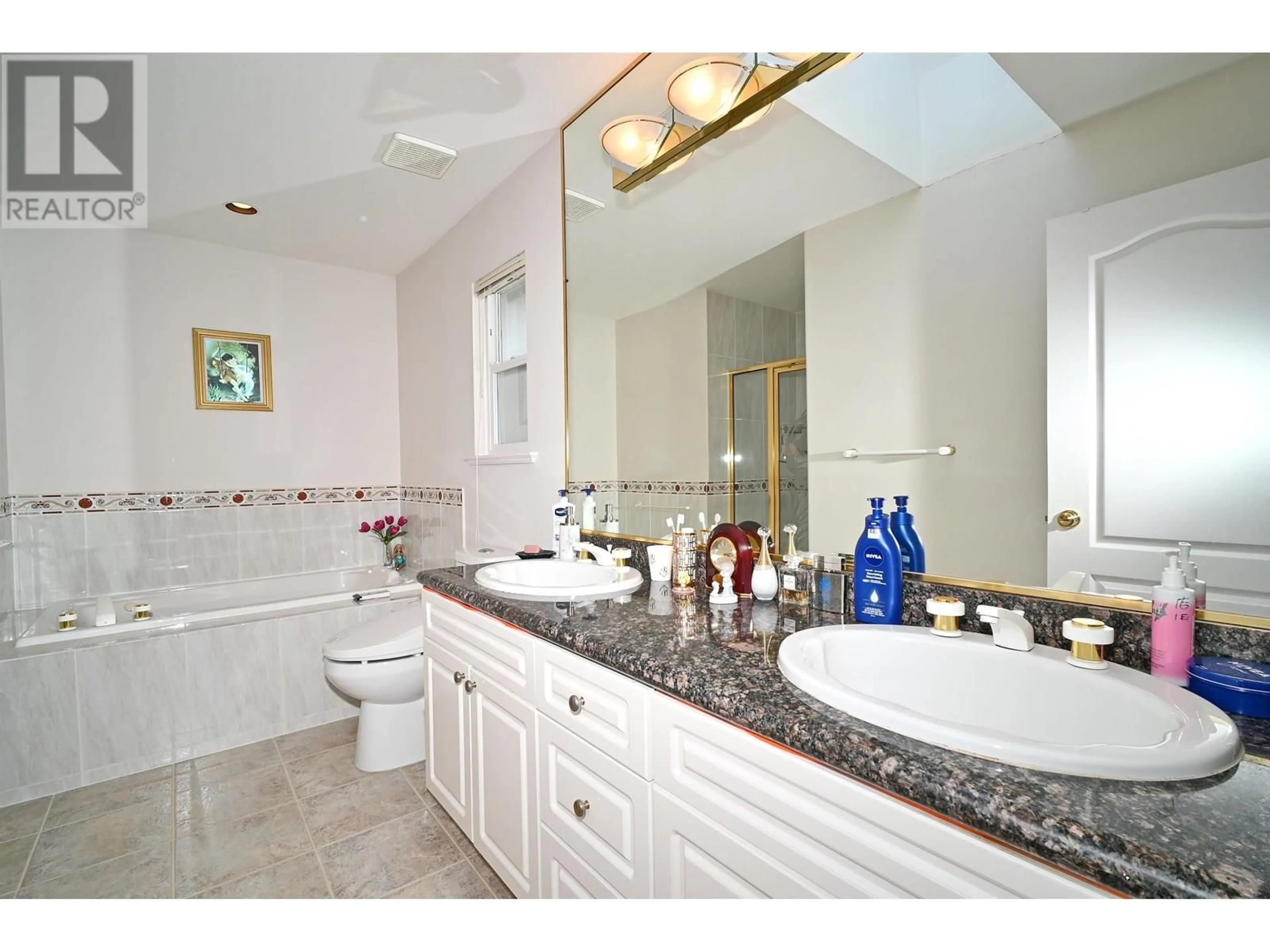 Standard bathroom, ceramic/tile floor for 5631 GARRISON ROAD, Richmond British Columbia V7C2M1