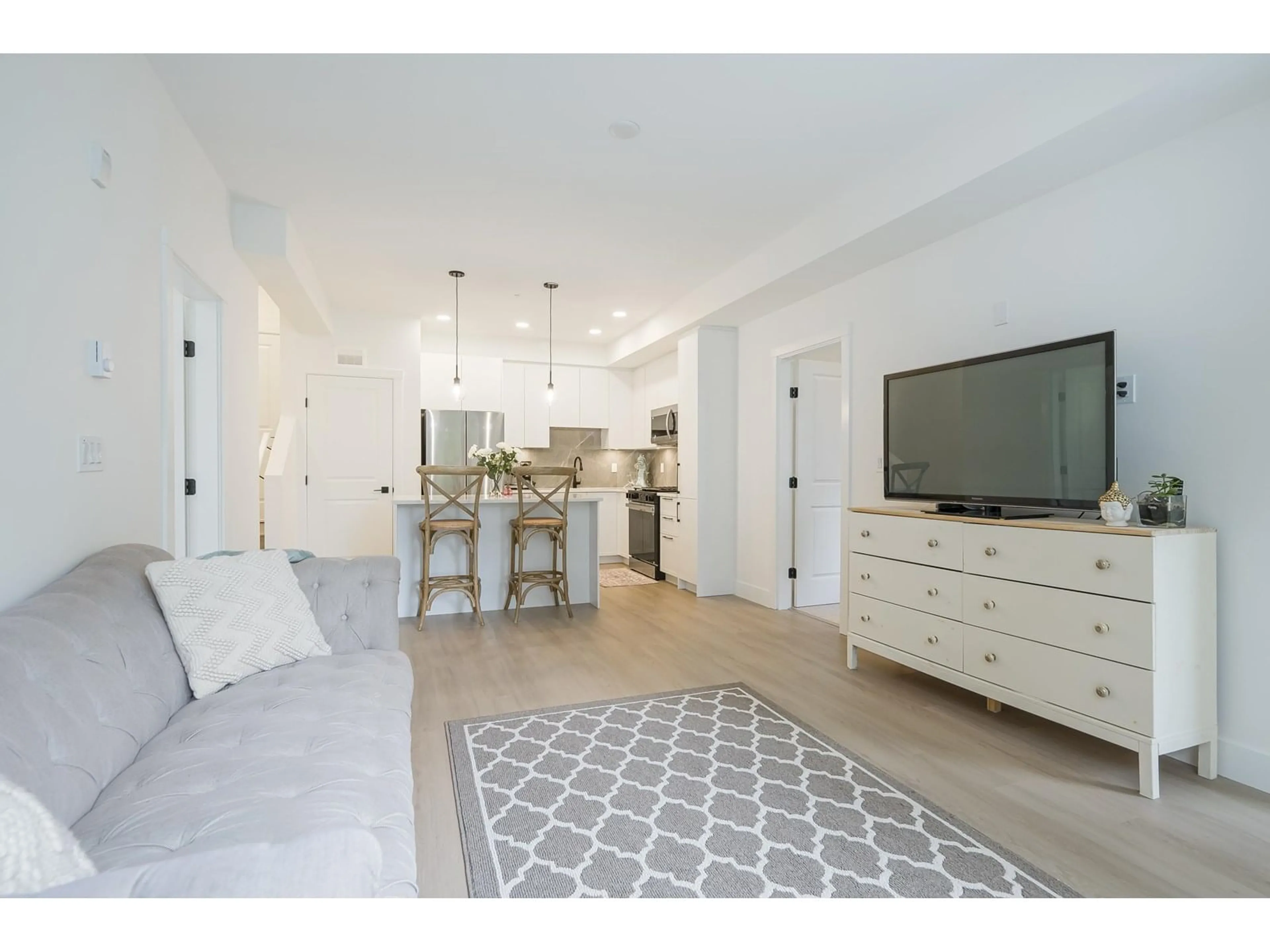 Open concept kitchen, unknown for 409 - 3480 146A, Surrey British Columbia V3P0H6