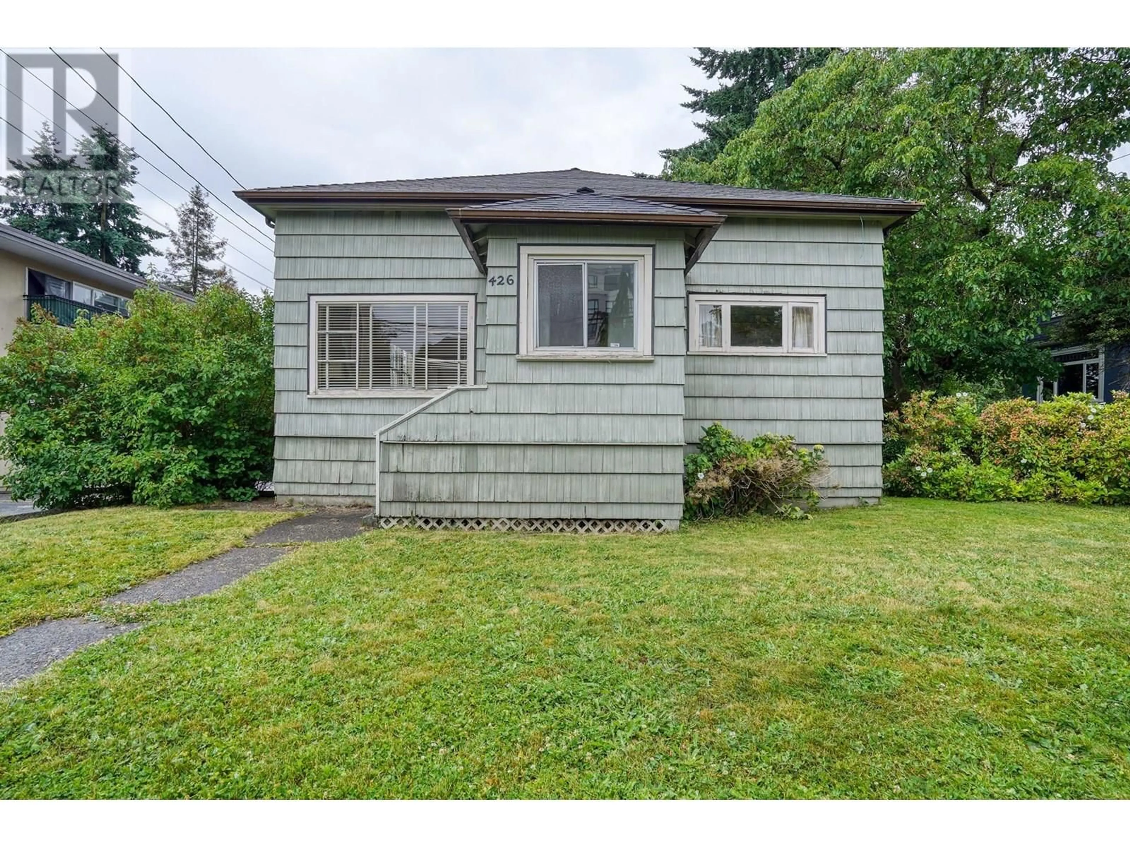 Unknown for 426 SEVENTH STREET, New Westminster British Columbia V3M3L3