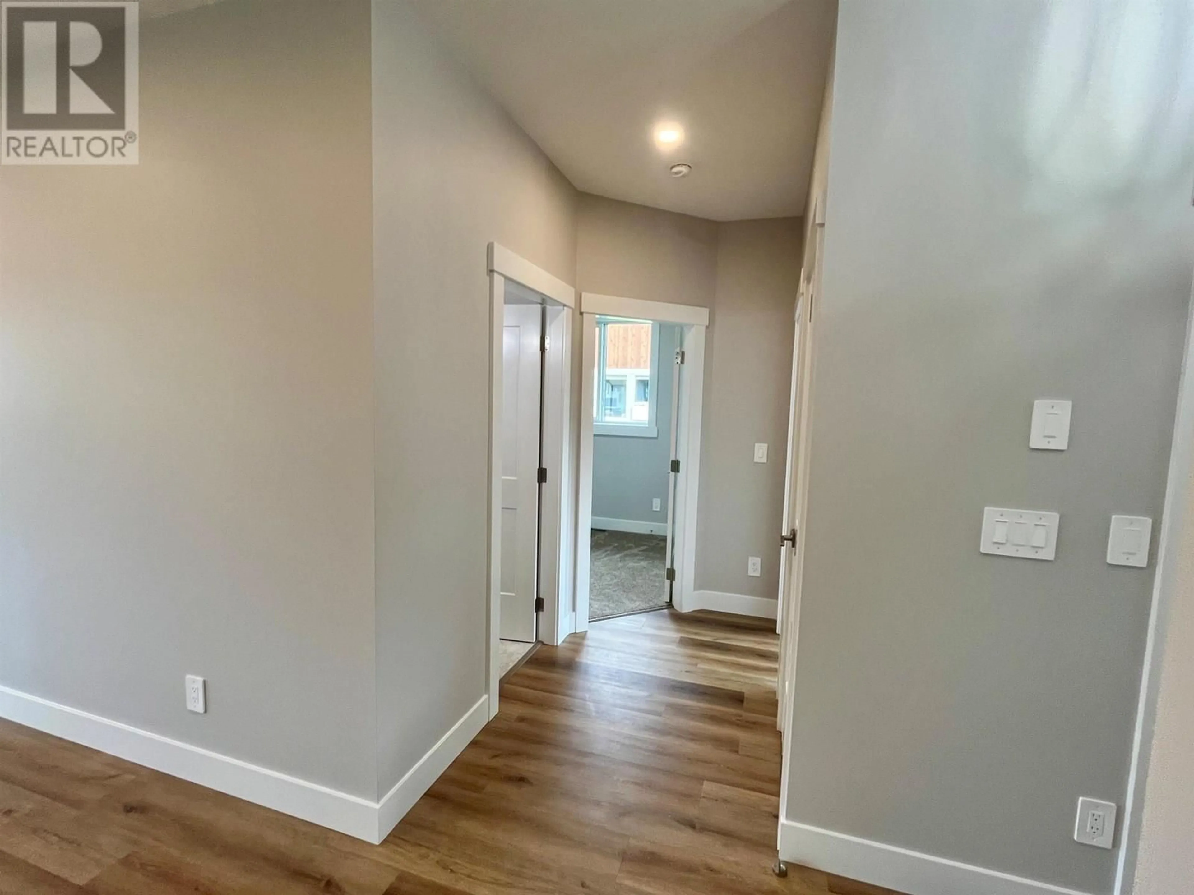 Indoor entryway for 1661 TELEGRAPH STREET, Telkwa British Columbia V0J2X0