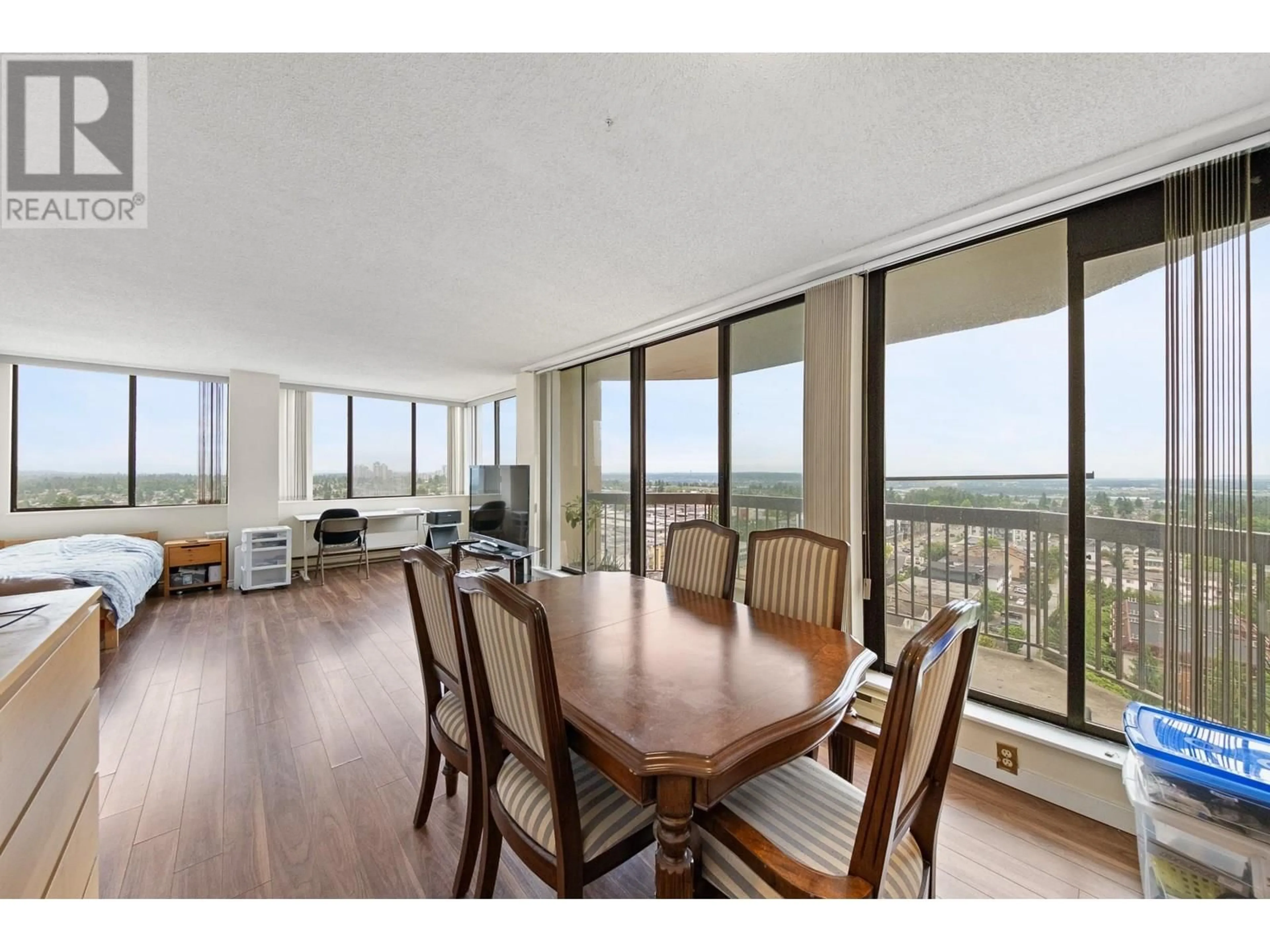 Dining room, wood/laminate floor for 1703 - 6540 BURLINGTON AVENUE, Burnaby British Columbia V5H4G3
