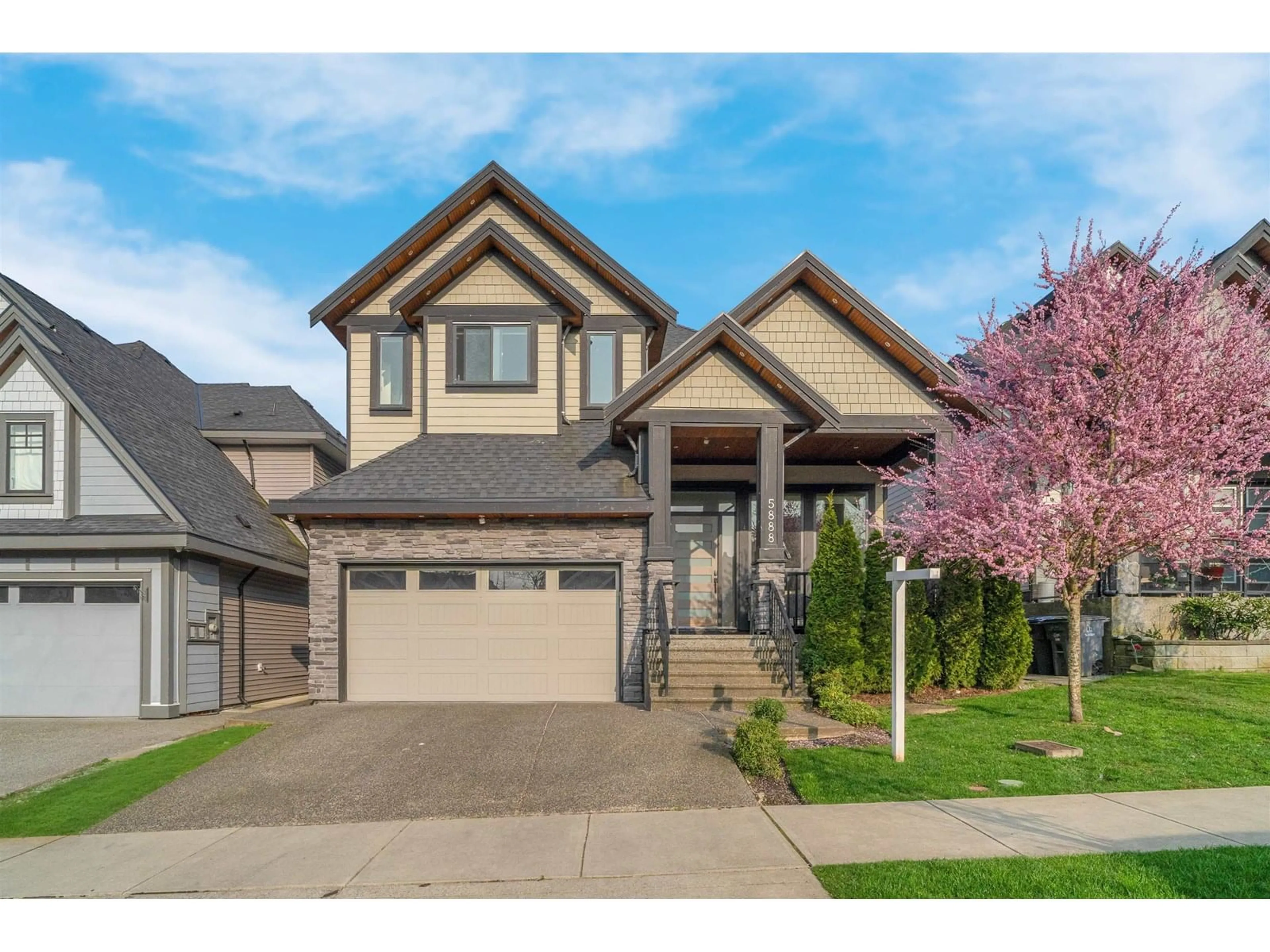 Home with brick exterior material, street for 5888 139A, Surrey British Columbia V3X0G7