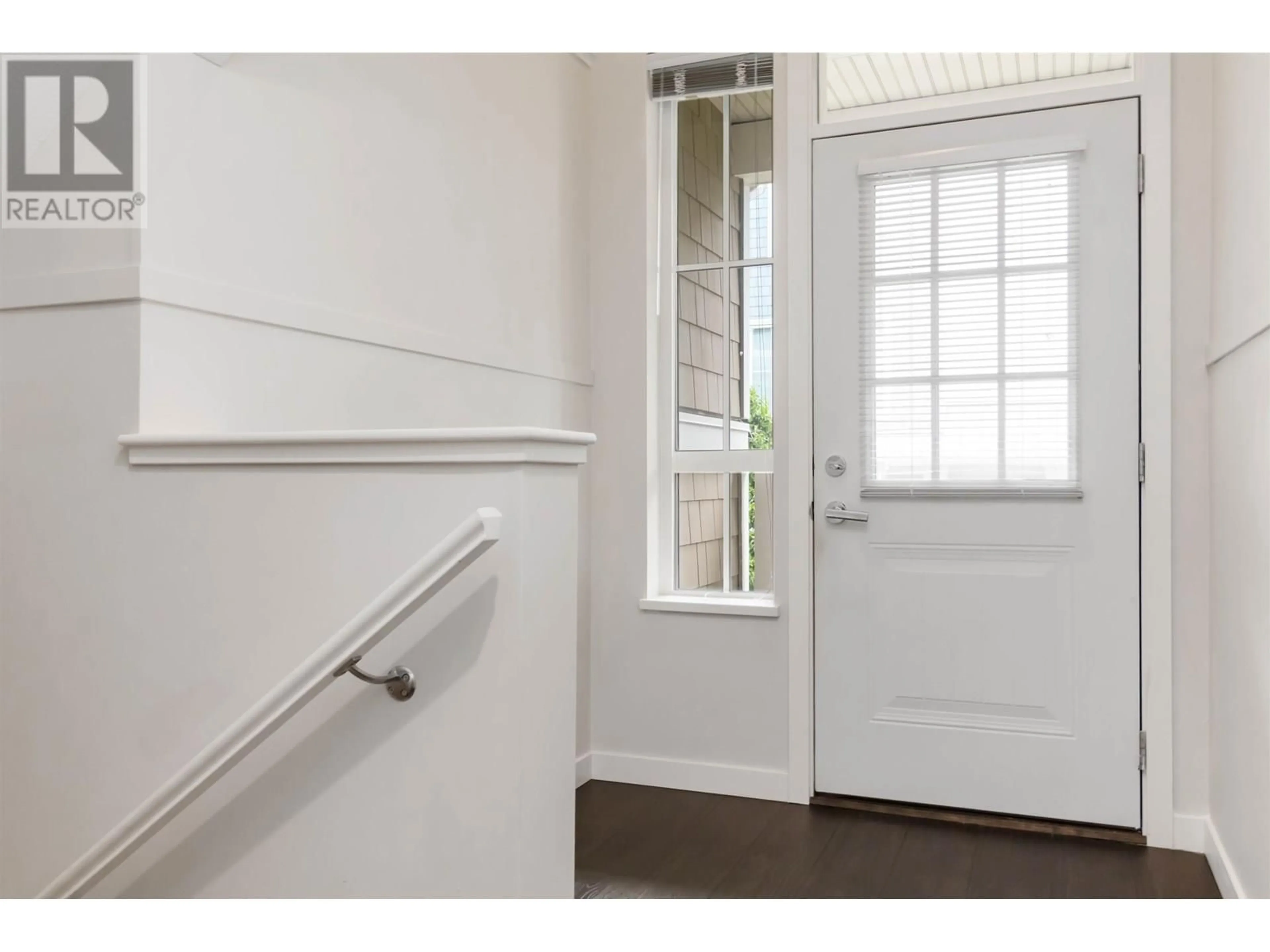 Indoor entryway for 59 - 5510 ADMIRAL WAY, Ladner British Columbia V4K0C3