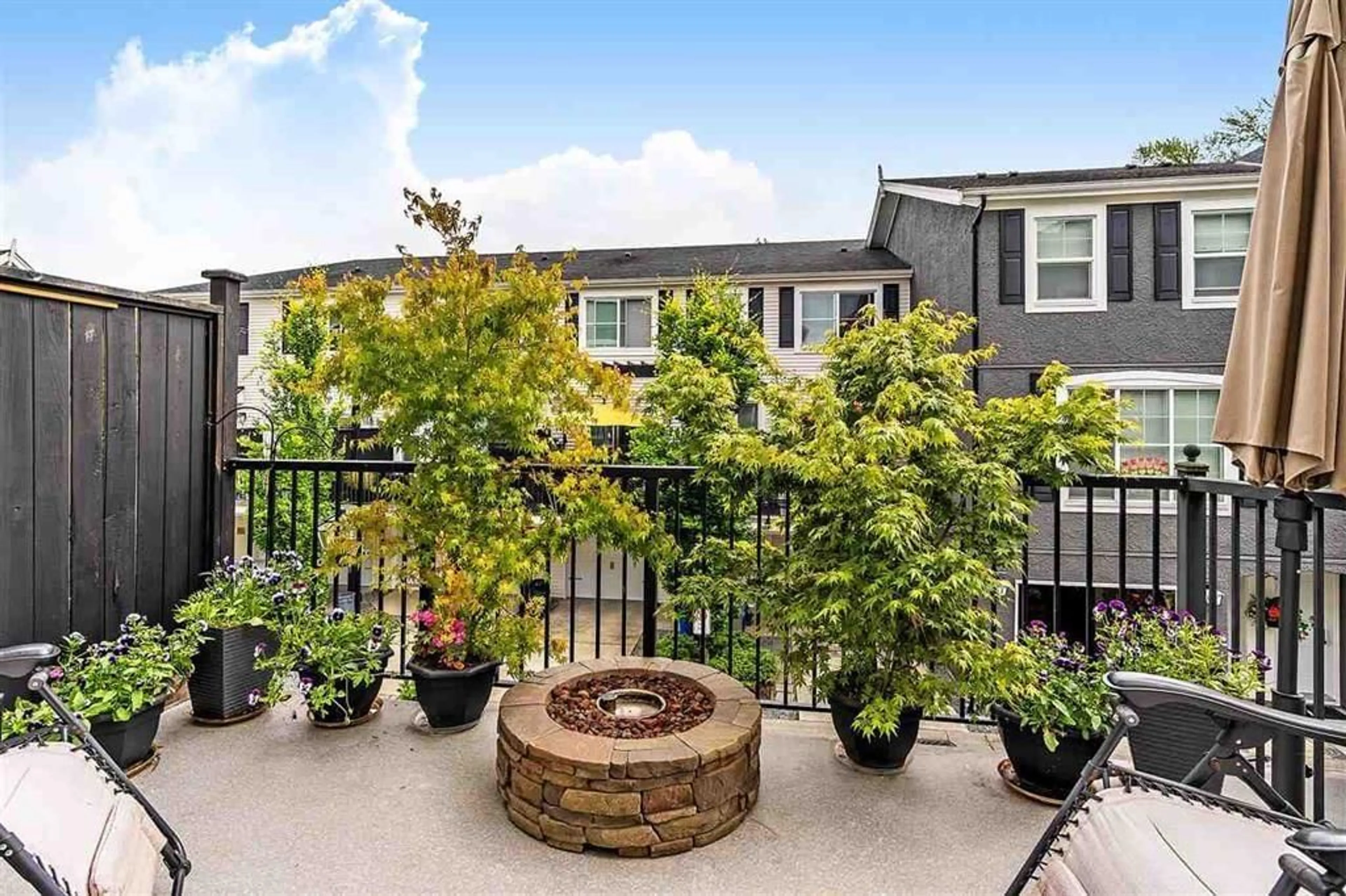 Patio, mountain view for 9 - 19180 65, Surrey British Columbia V4N6M5