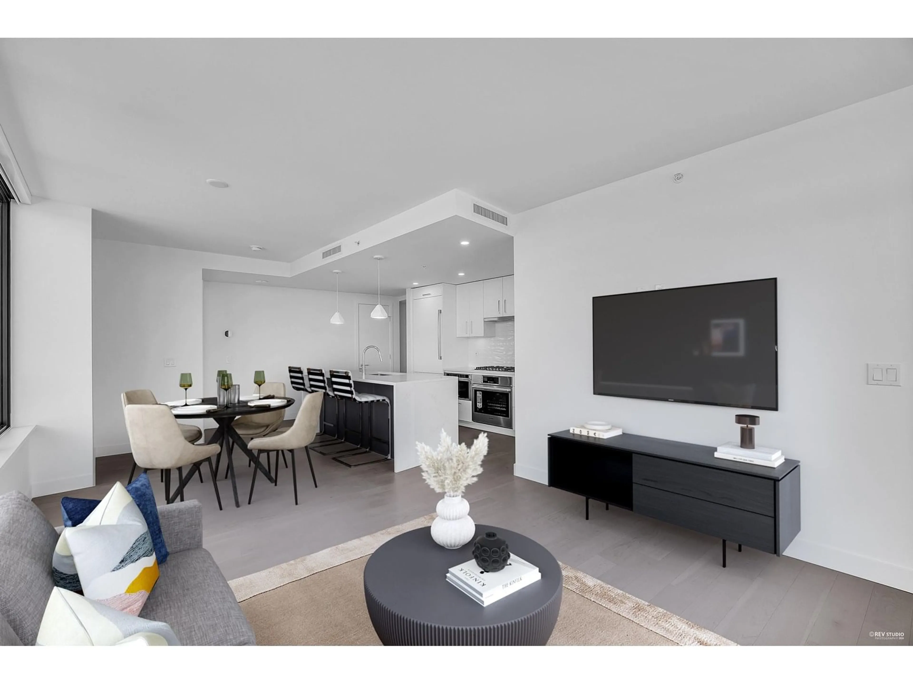 Unknown for 810 - 1588 JOHNSTON, White Rock British Columbia V4B0C5