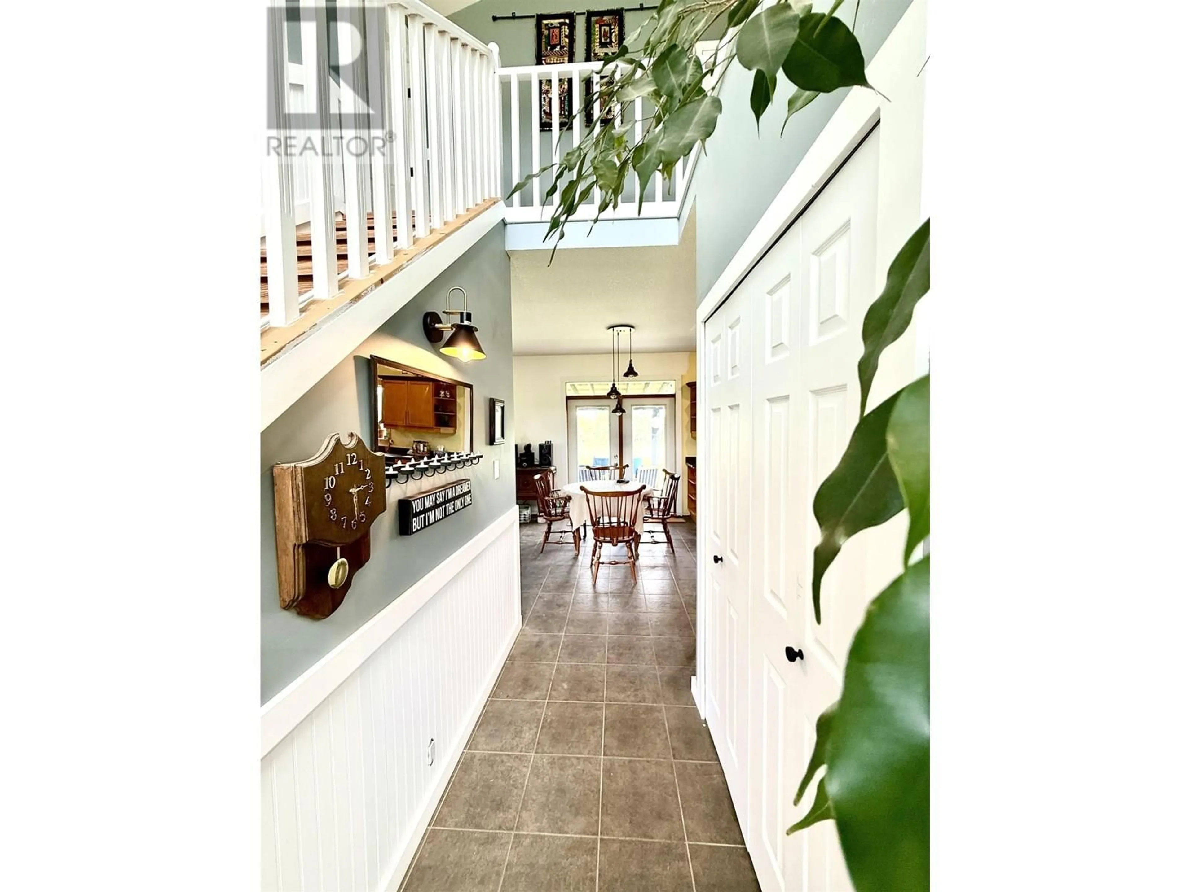 Indoor entryway for 5235 RED ROCK ROAD, Red Rock / Stoner British Columbia V2N5Z9