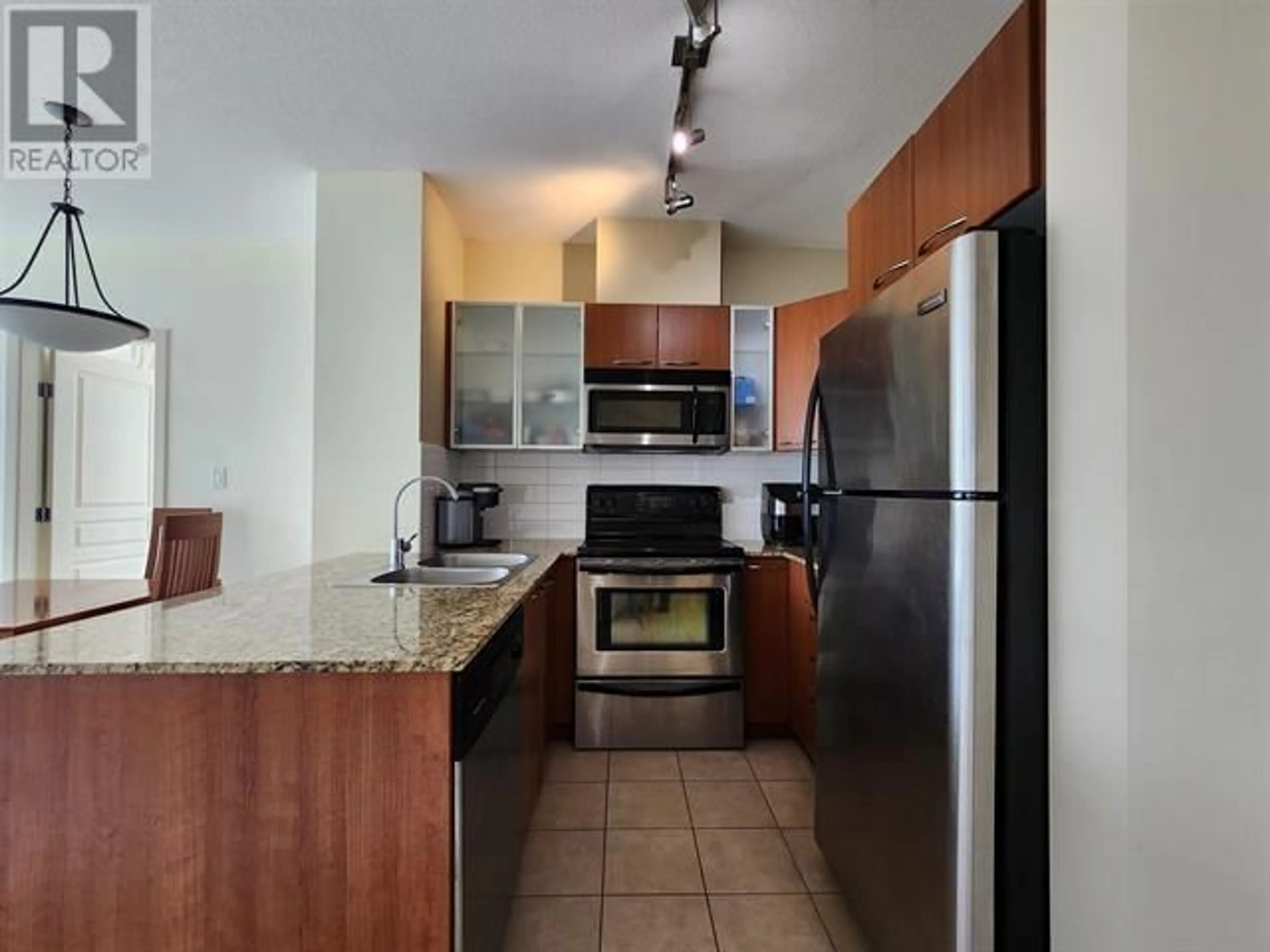 Standard kitchen, unknown for 603 - 4028 KNIGHT STREET, Vancouver British Columbia V5N5Y8