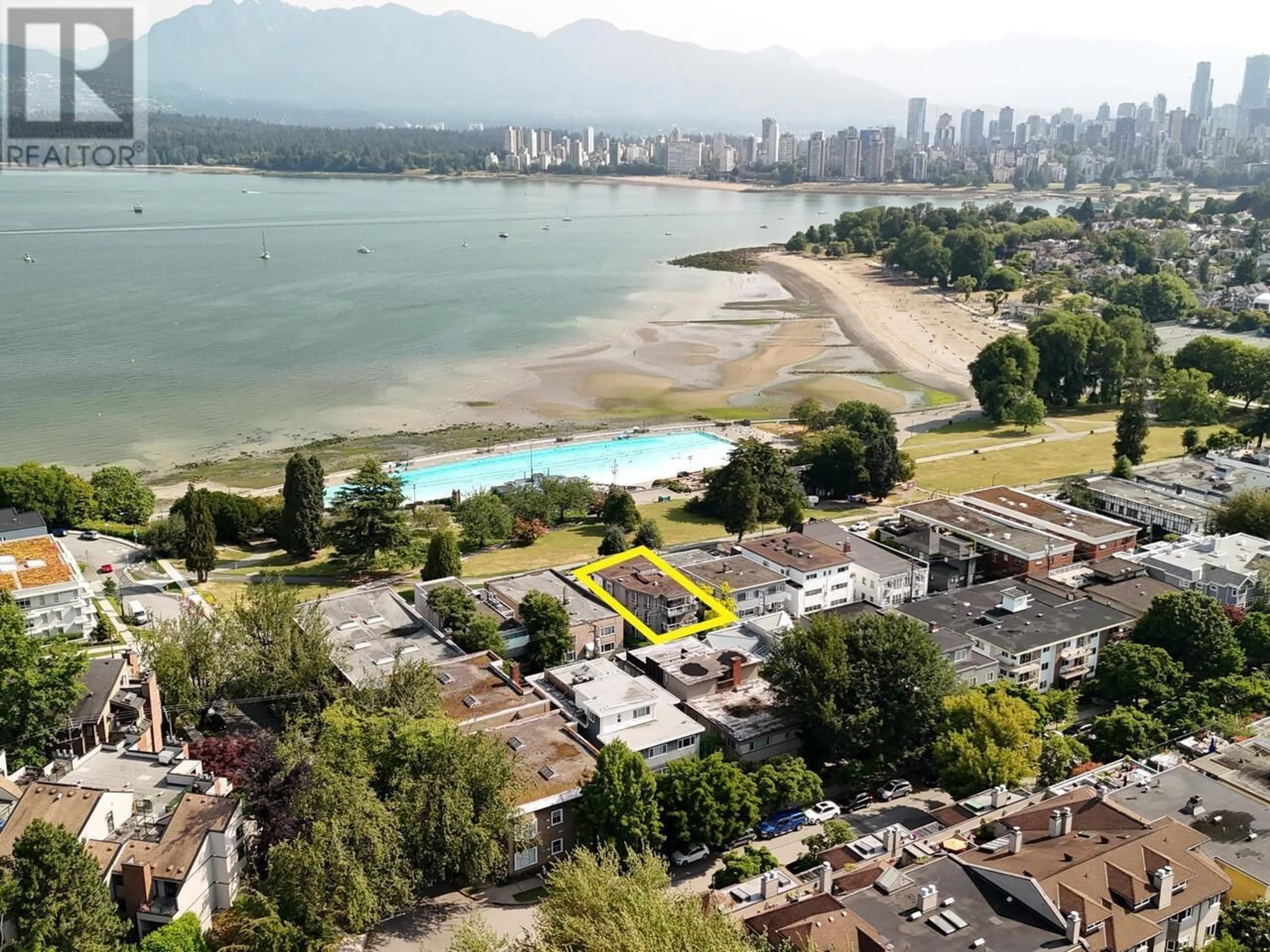 A pic from outside/outdoor area/front of a property/back of a property/a pic from drone, water/lake/river/ocean view for 201 - 2368 CORNWALL AVENUE, Vancouver British Columbia V6K1B7