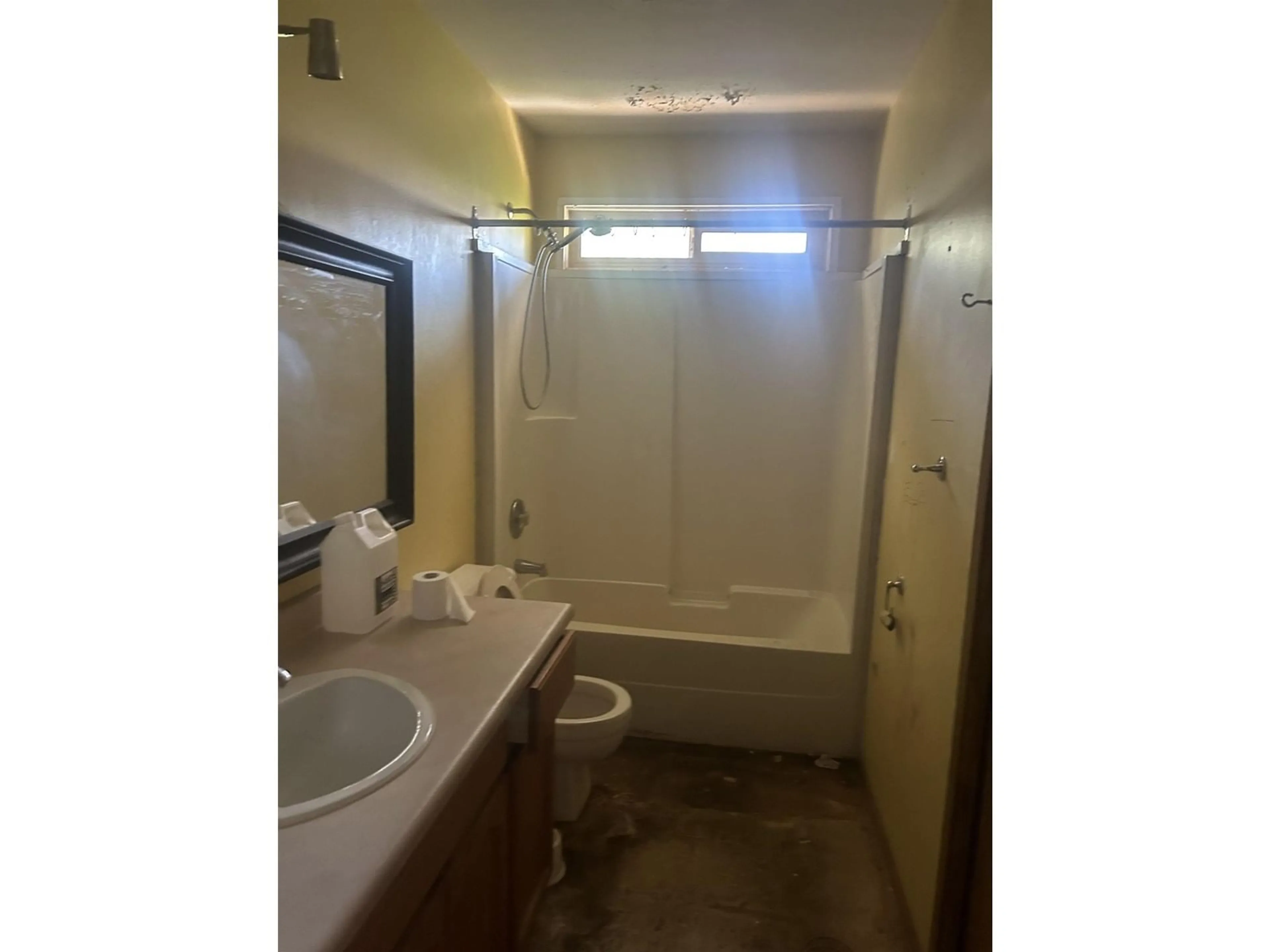 Standard bathroom, unknown for 21343 THACKER MTN ROAD, Hope British Columbia V0X1L1