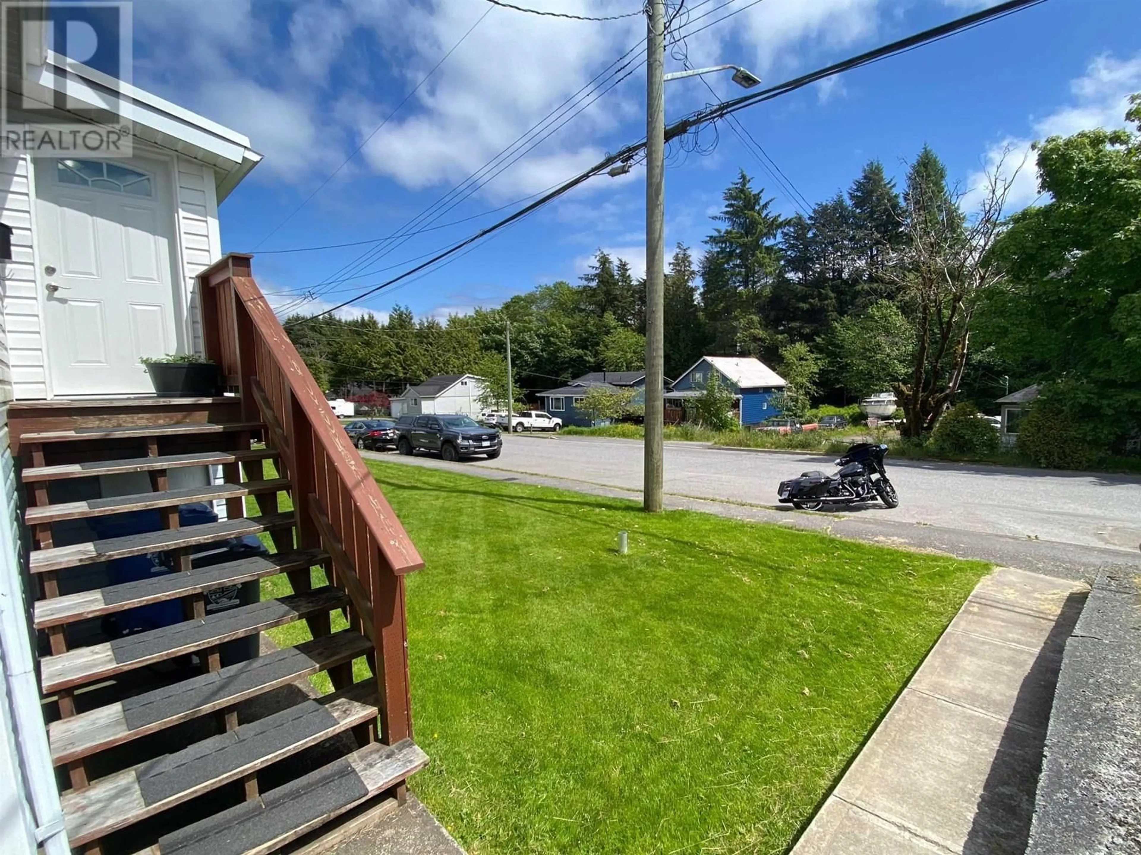 A pic from outside/outdoor area/front of a property/back of a property/a pic from drone, street for 1217 8TH AVENUE, Prince Rupert British Columbia V8J2N8