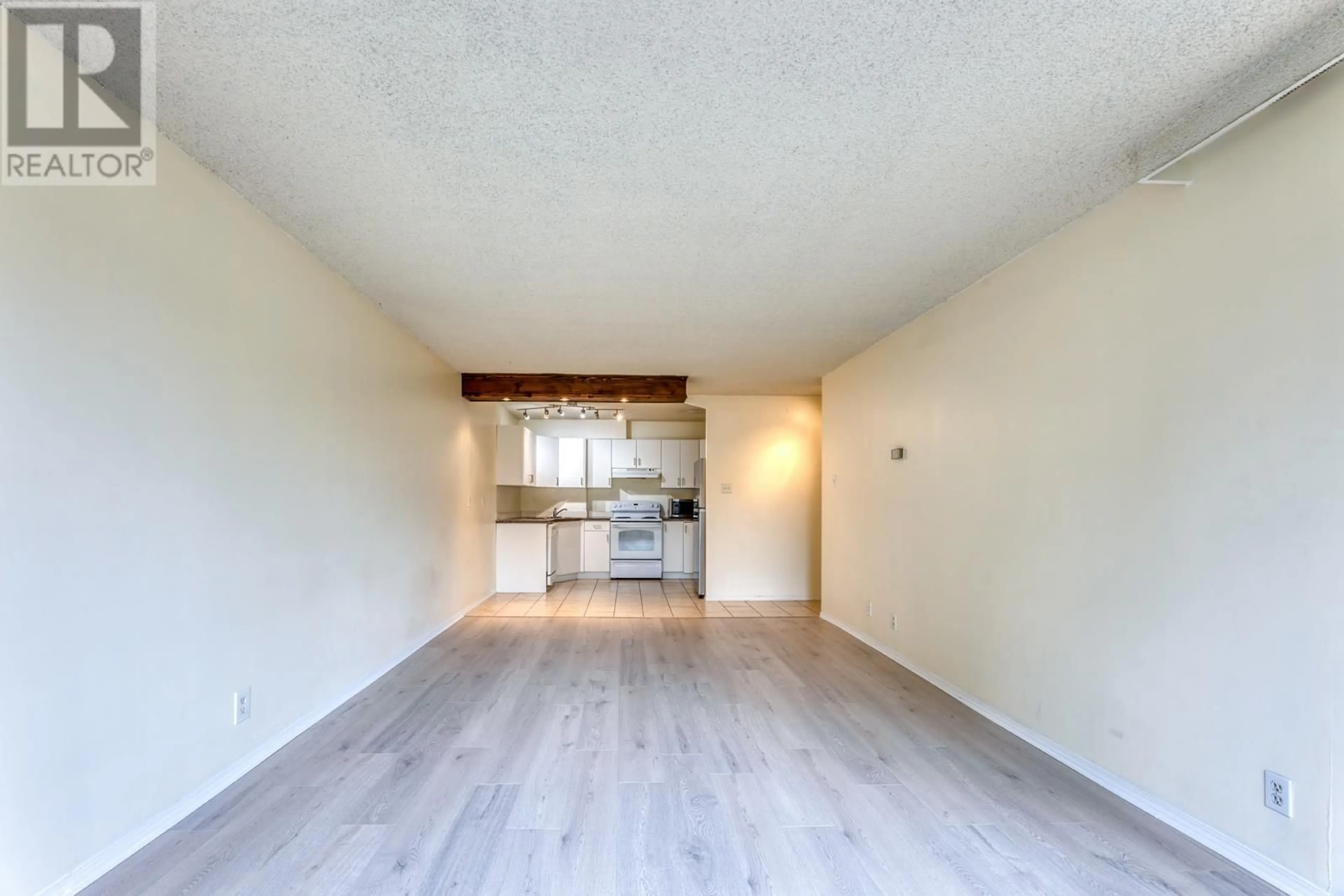 A pic of a room for 1020 - 2012 FULLERTON AVENUE, North Vancouver British Columbia V7P3E3