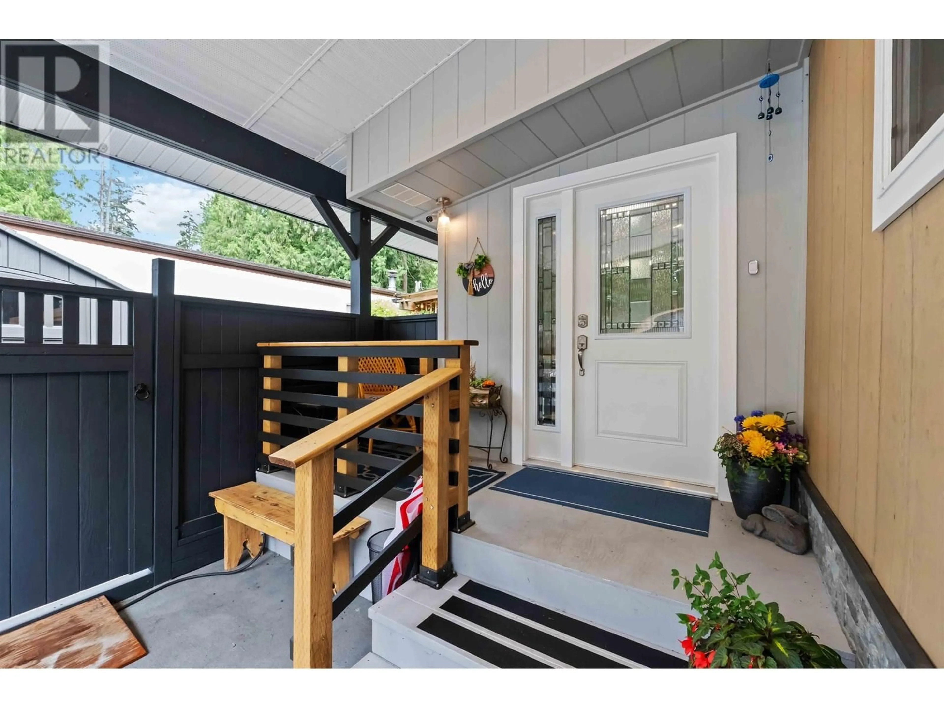 Indoor entryway for 39 - 23342 CALVIN CRESCENT, Maple Ridge British Columbia V2X4S3