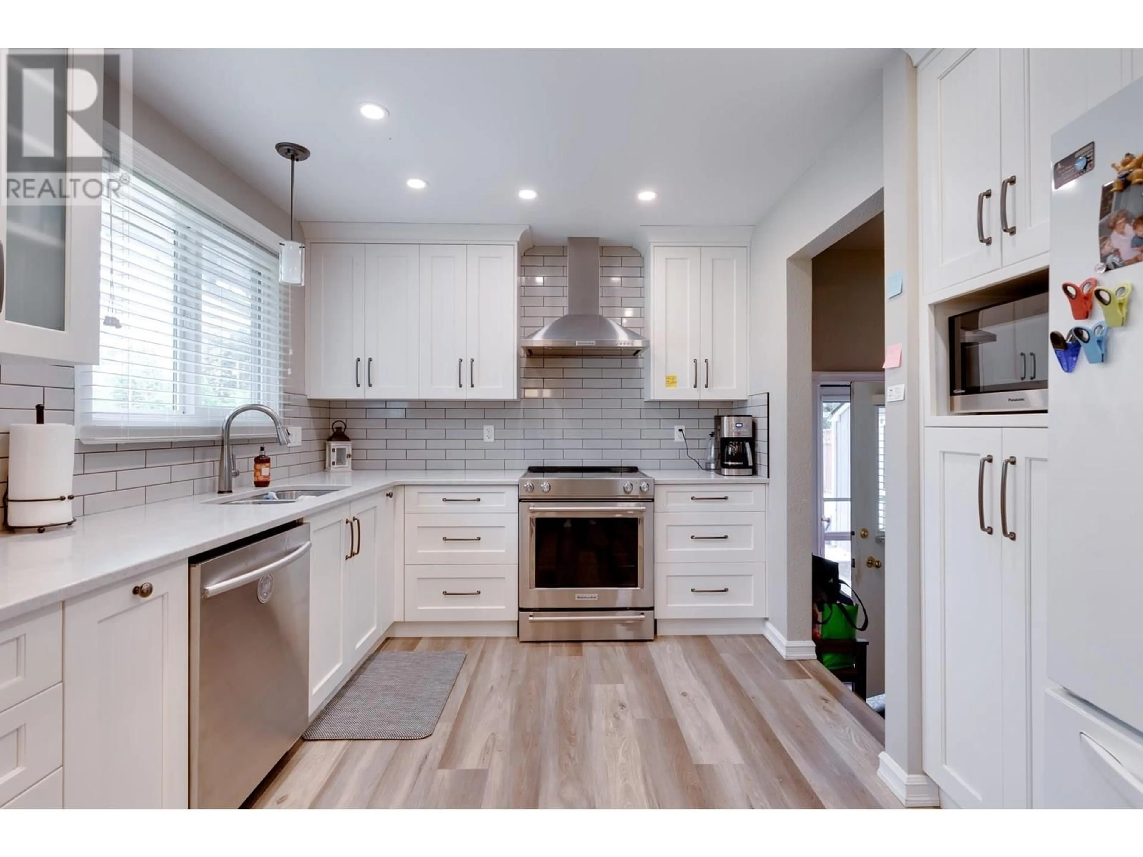 Open concept kitchen, unknown for 2900 NIXON CRESCENT, Prince George British Columbia V2K3K4